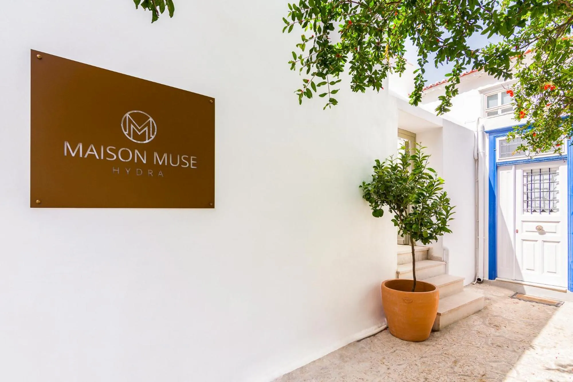 Facade/entrance in Maison Muse