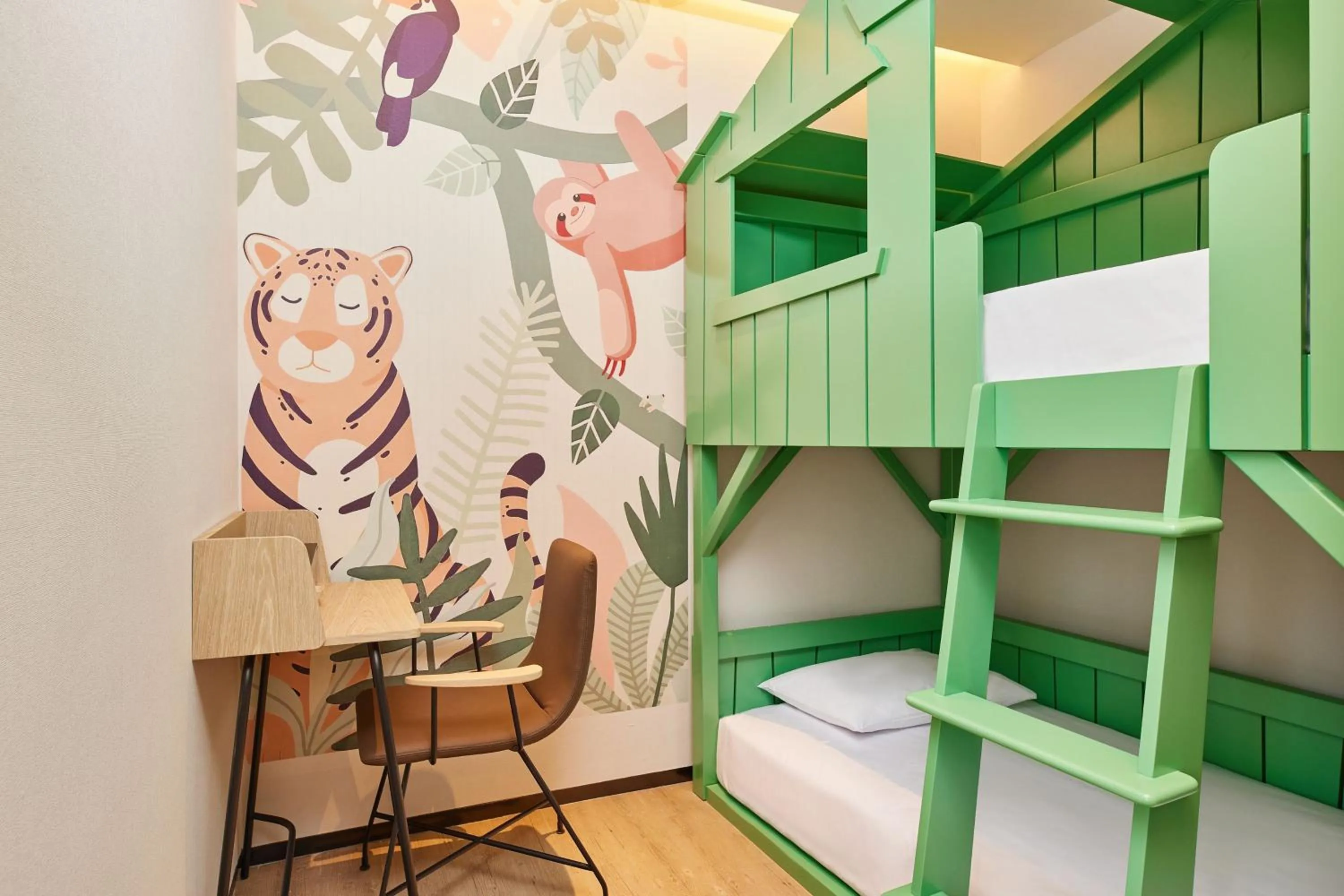 Bedroom, Bed in Aloft Beijing Huairou