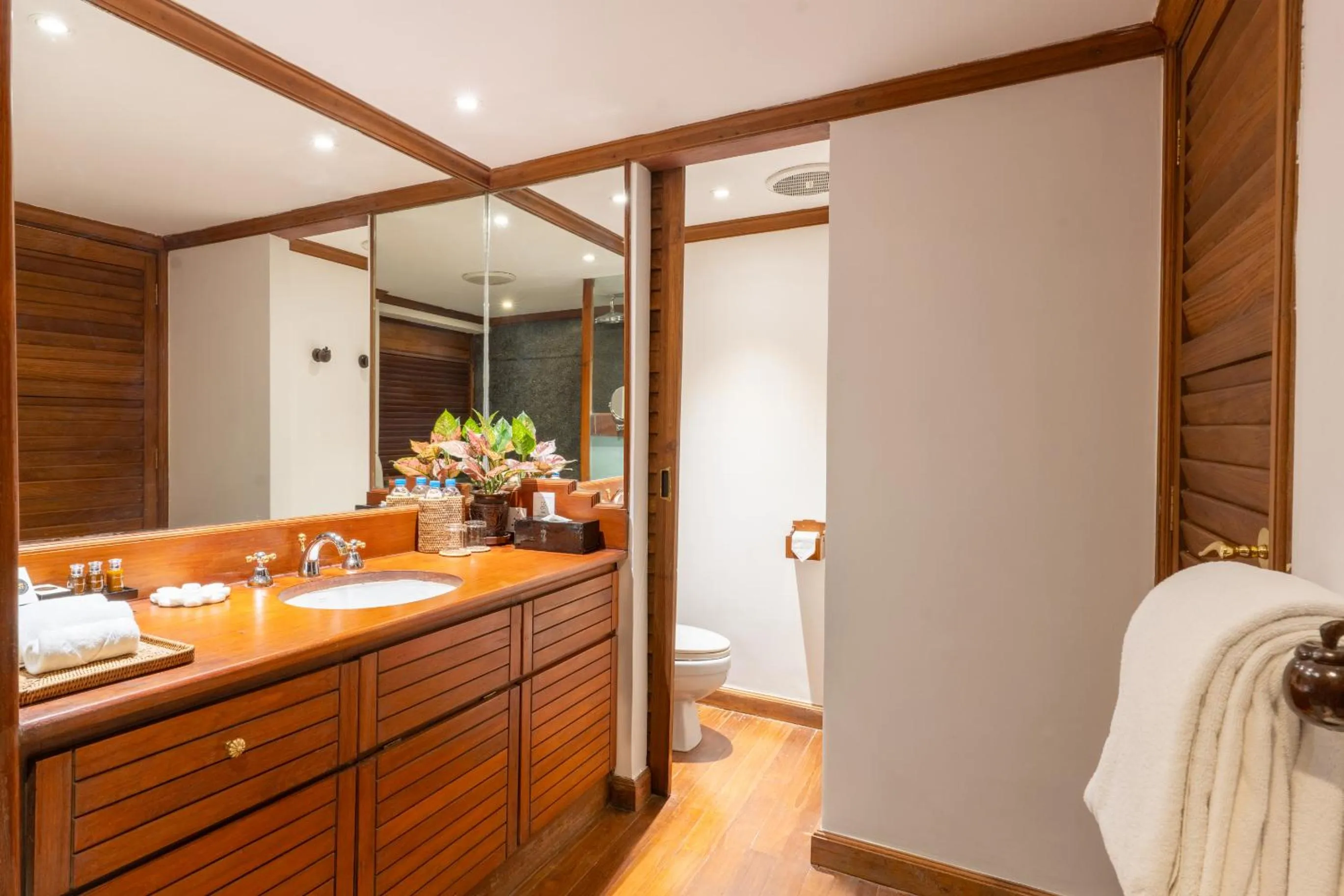 Bathroom in Governor's Residence