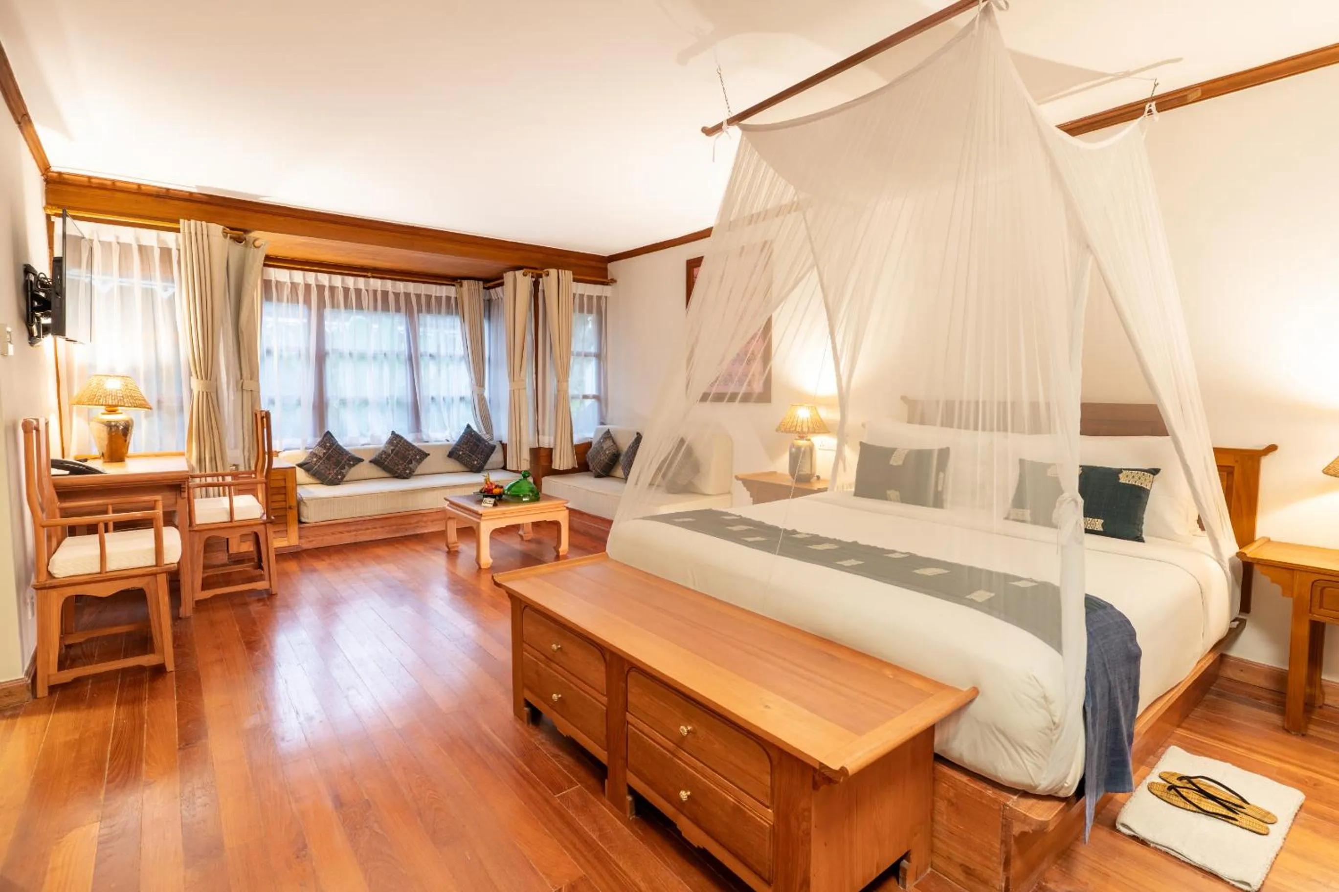 Bedroom, Bed in Governor's Residence