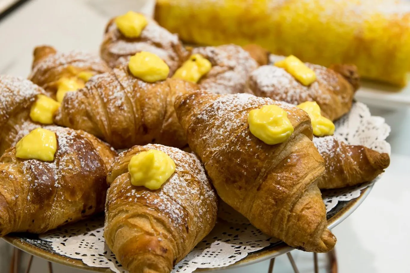 Breakfast in Massimi City Garden