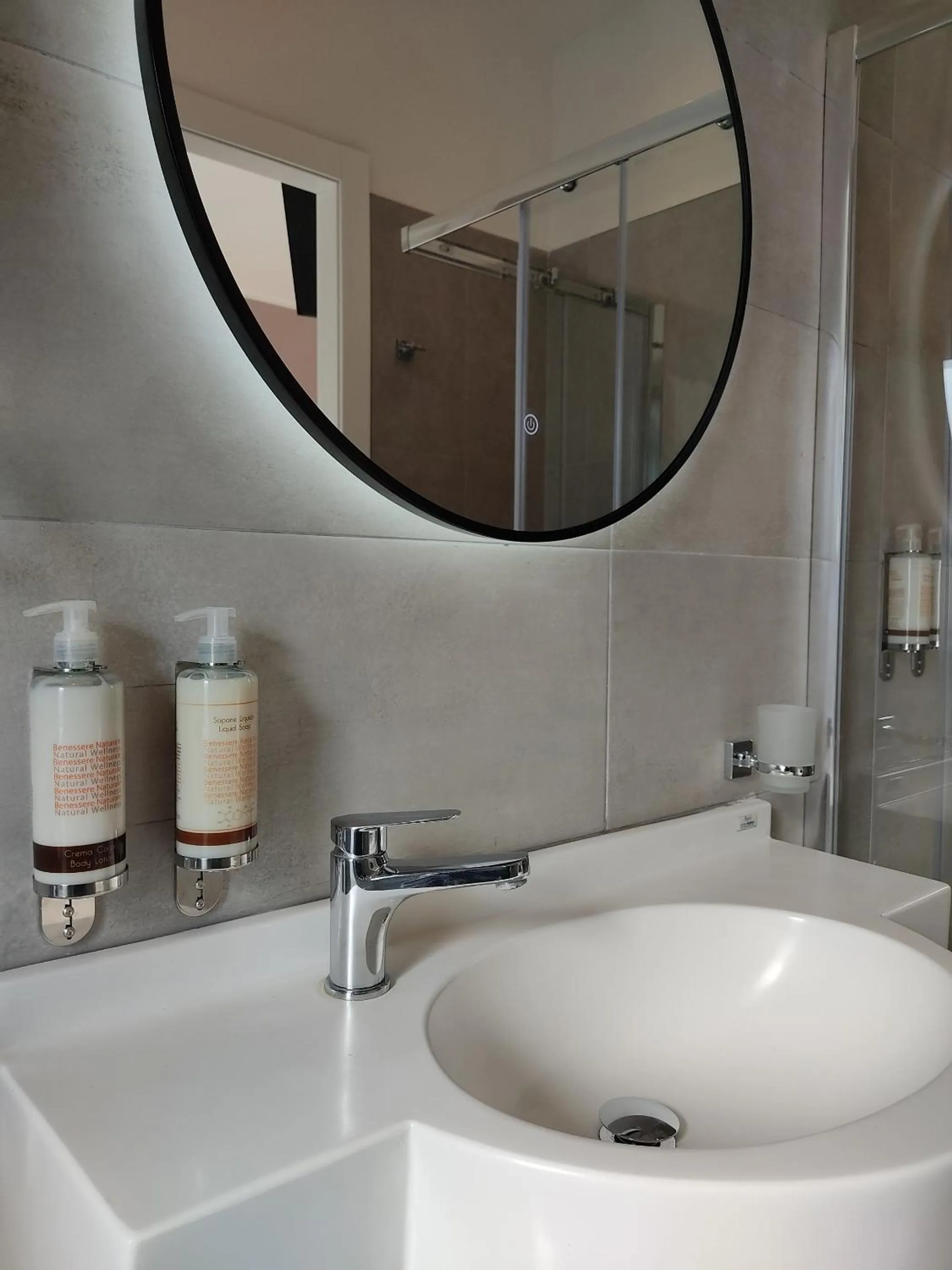 Bathroom in Massimi City Garden