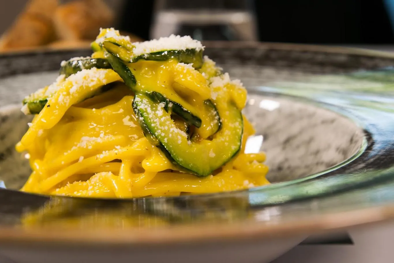 Restaurant/places to eat in Massimi City Garden