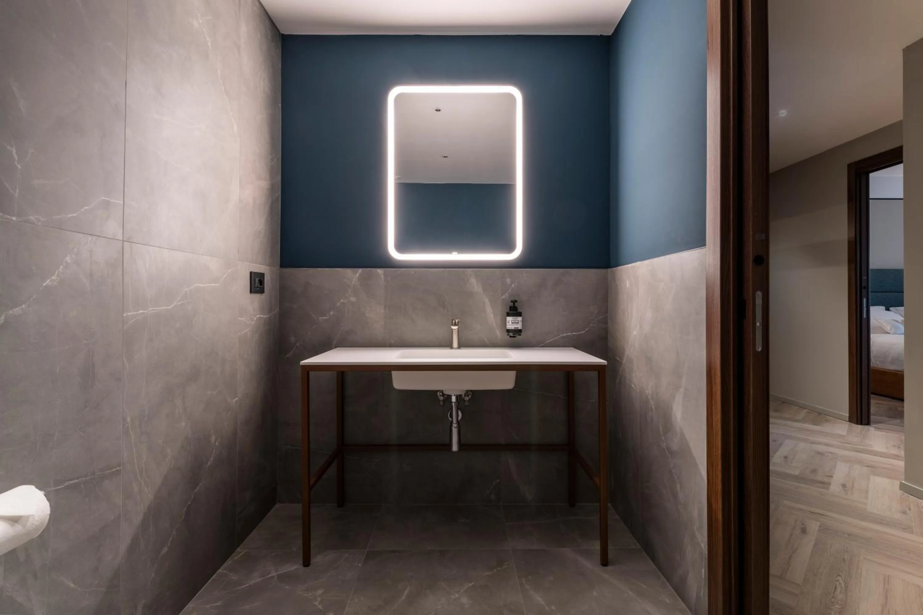 Bathroom in Visionair Suites & SPA-Room Only e Honesty Bar