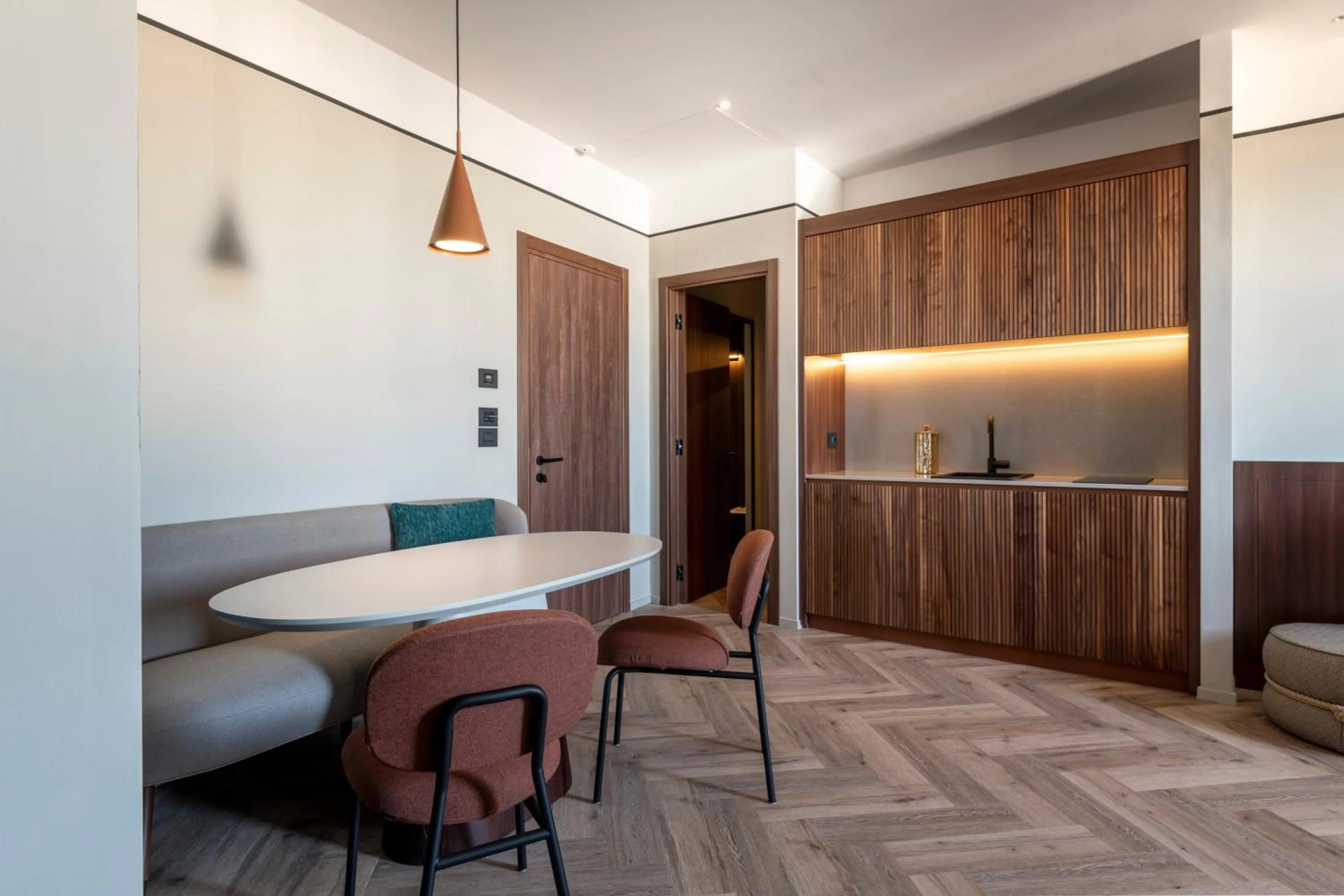 Kitchen or kitchenette in Visionair Suites & SPA-Room Only e Honesty Bar