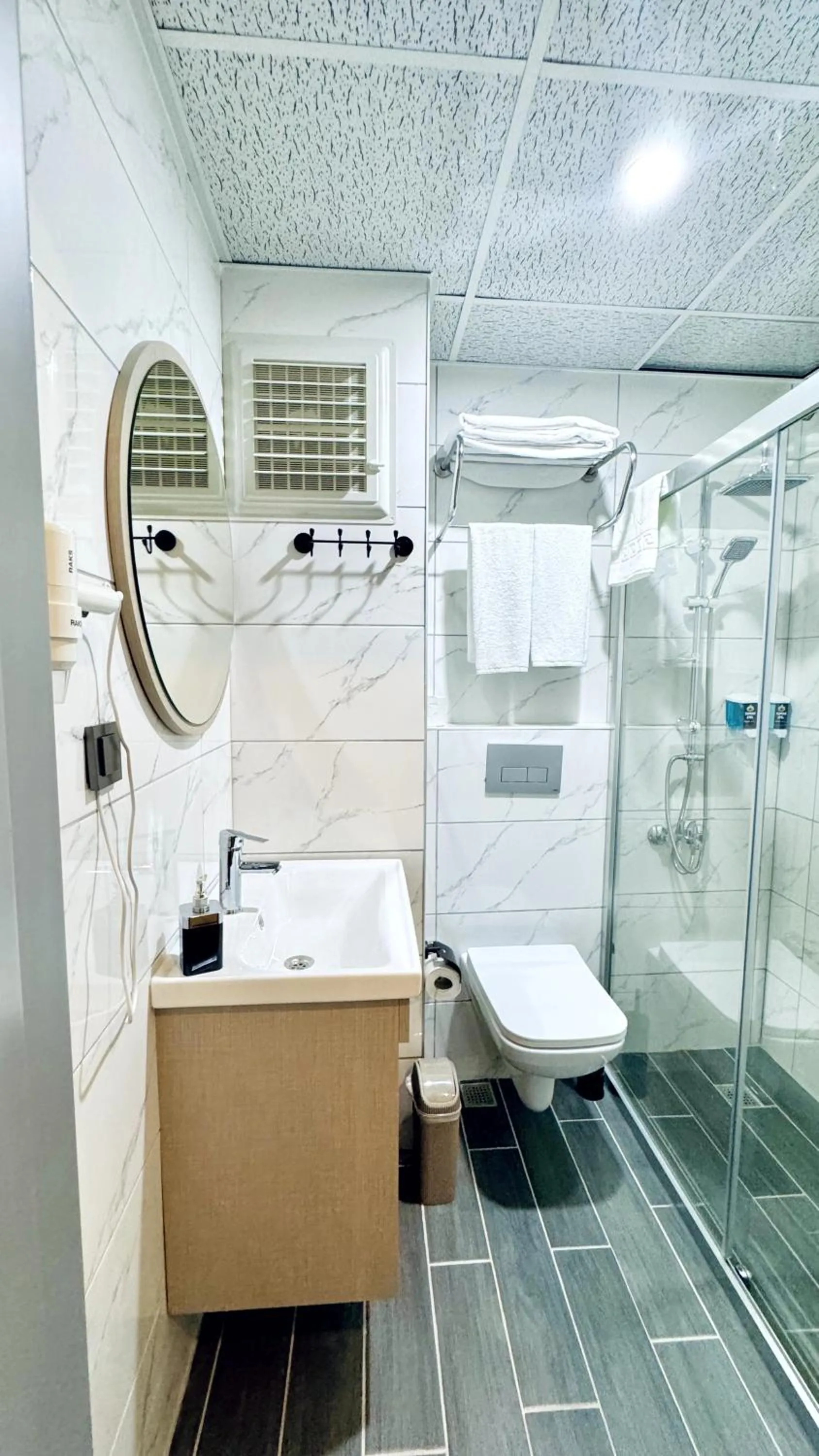 Bathroom in Toprak City Hotel Antalya