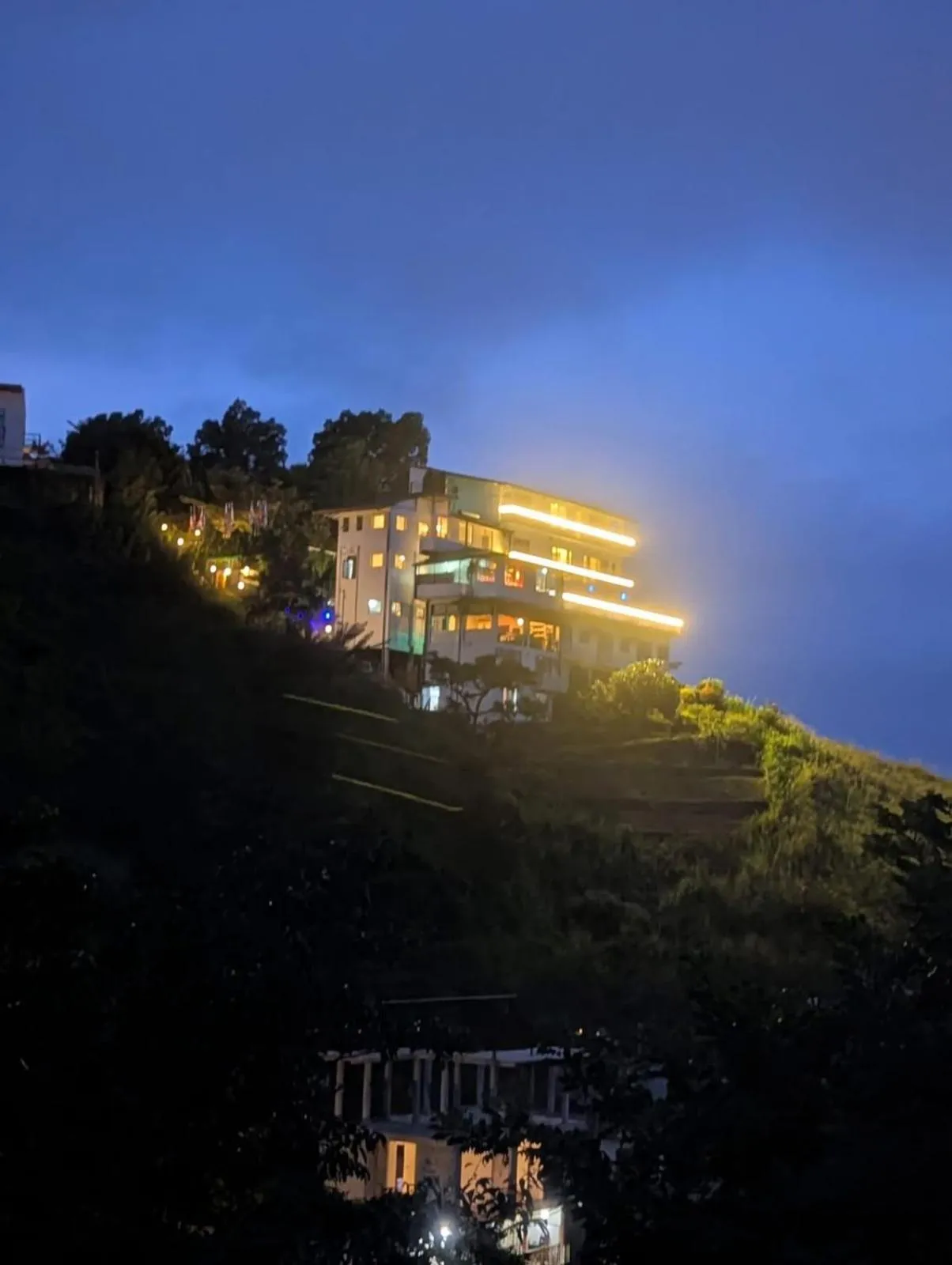 Hill Paradise Hanthana