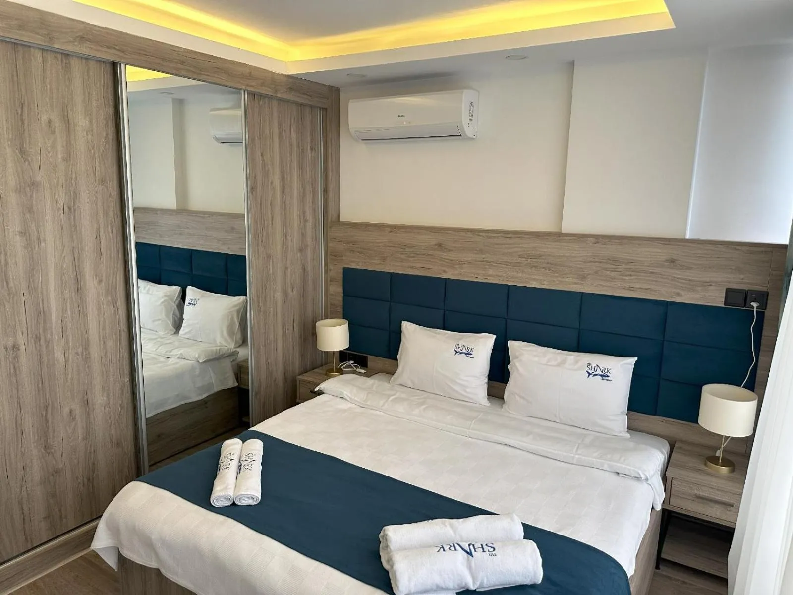 Bed in Nurel Shark Residence