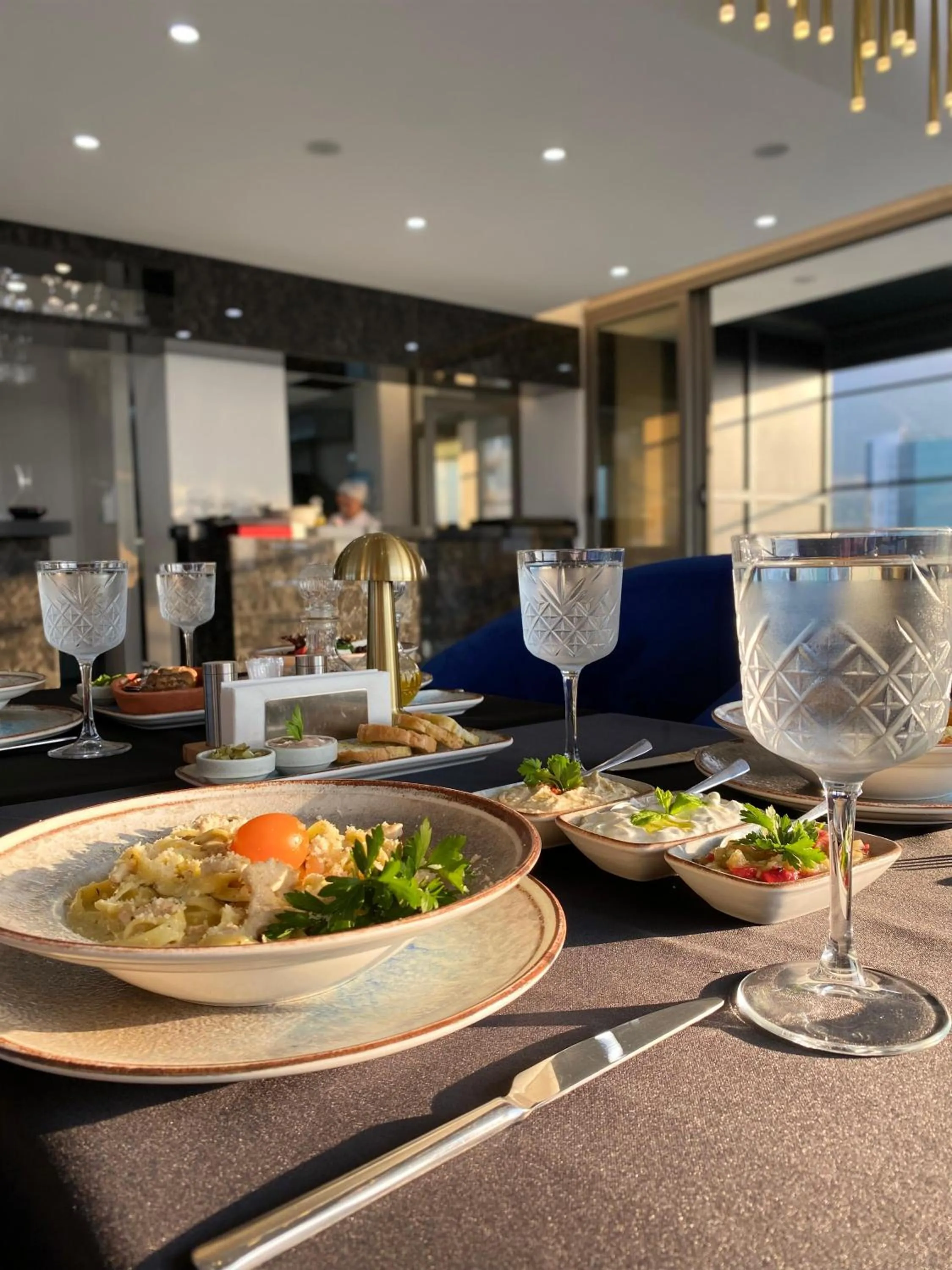 Restaurant/places to eat in Nurel Shark Residence