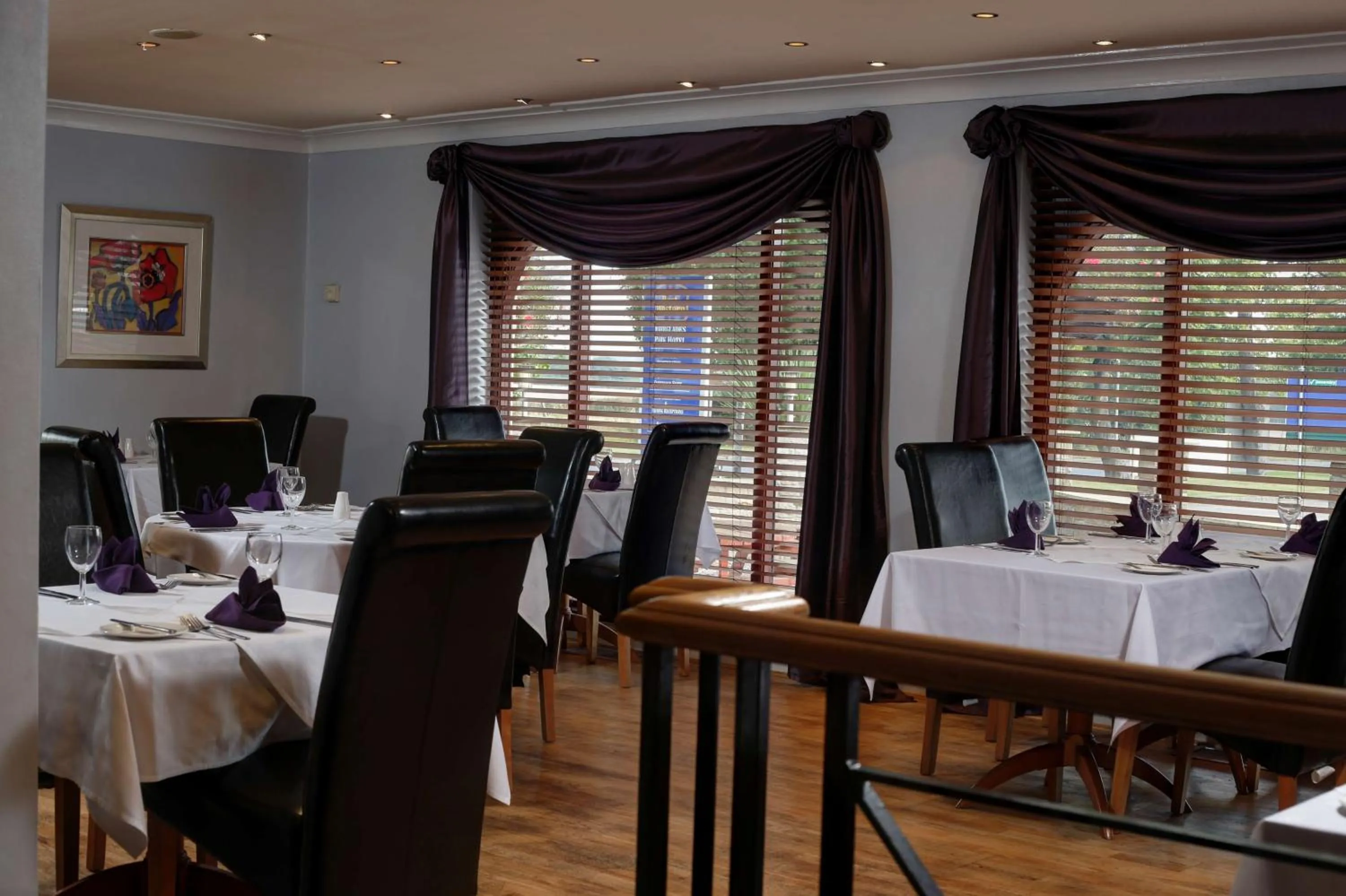 Restaurant/places to eat in Widnes Halton Everglades Park Hotel