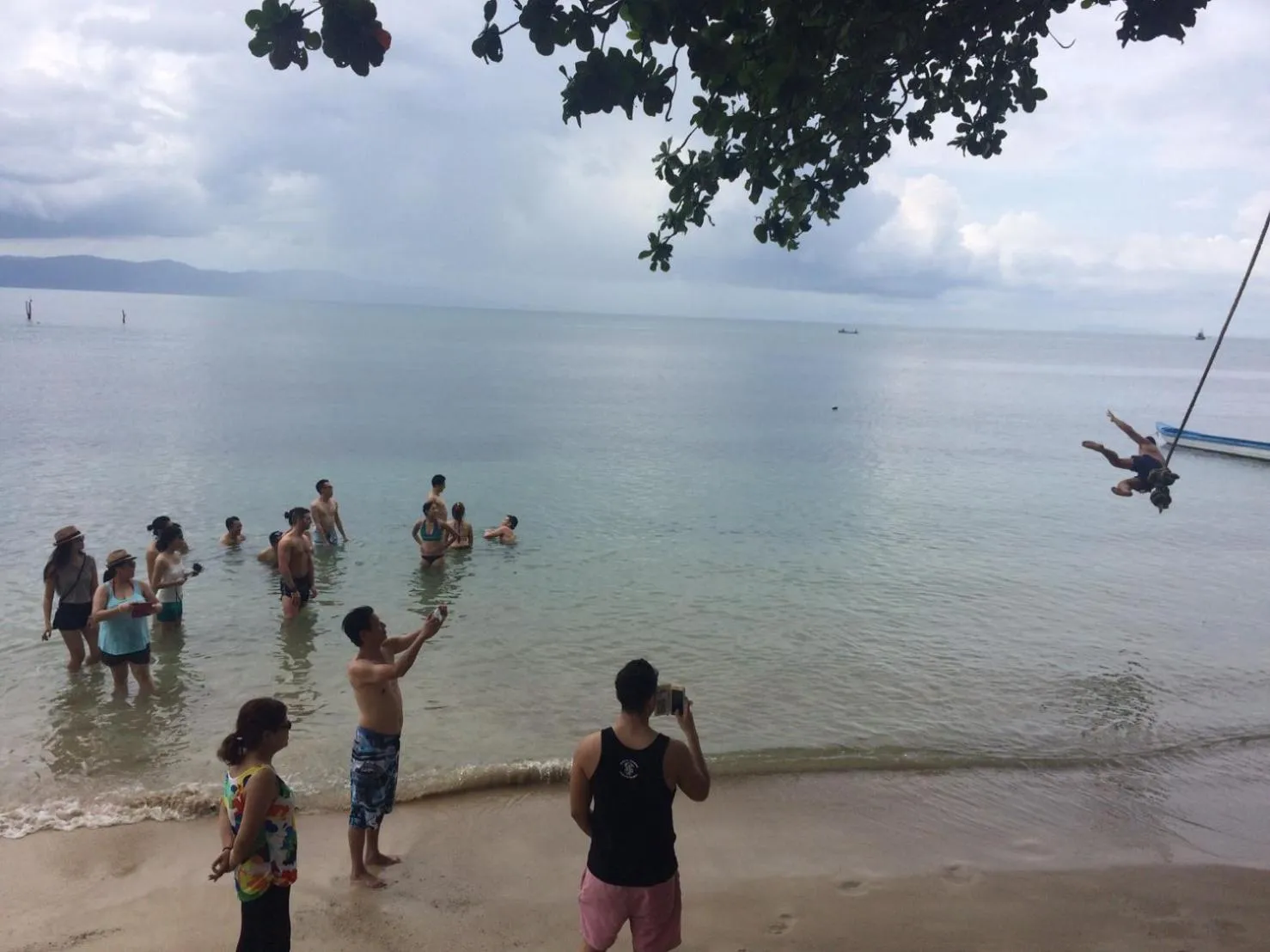 Beach in Rainbow Bungalow Haadrin Koh Phangan
