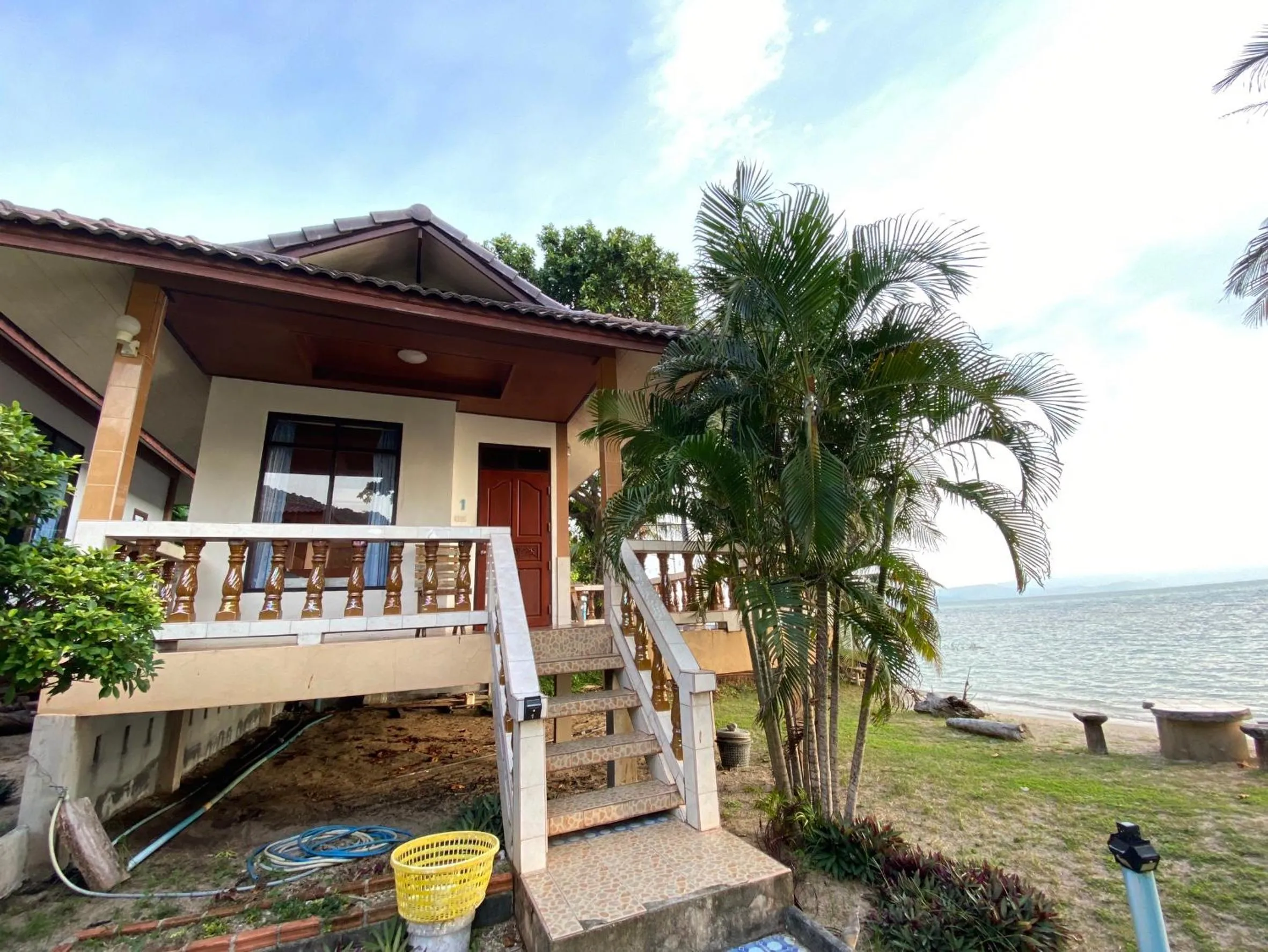 Rainbow Bungalow Haadrin Koh Phangan