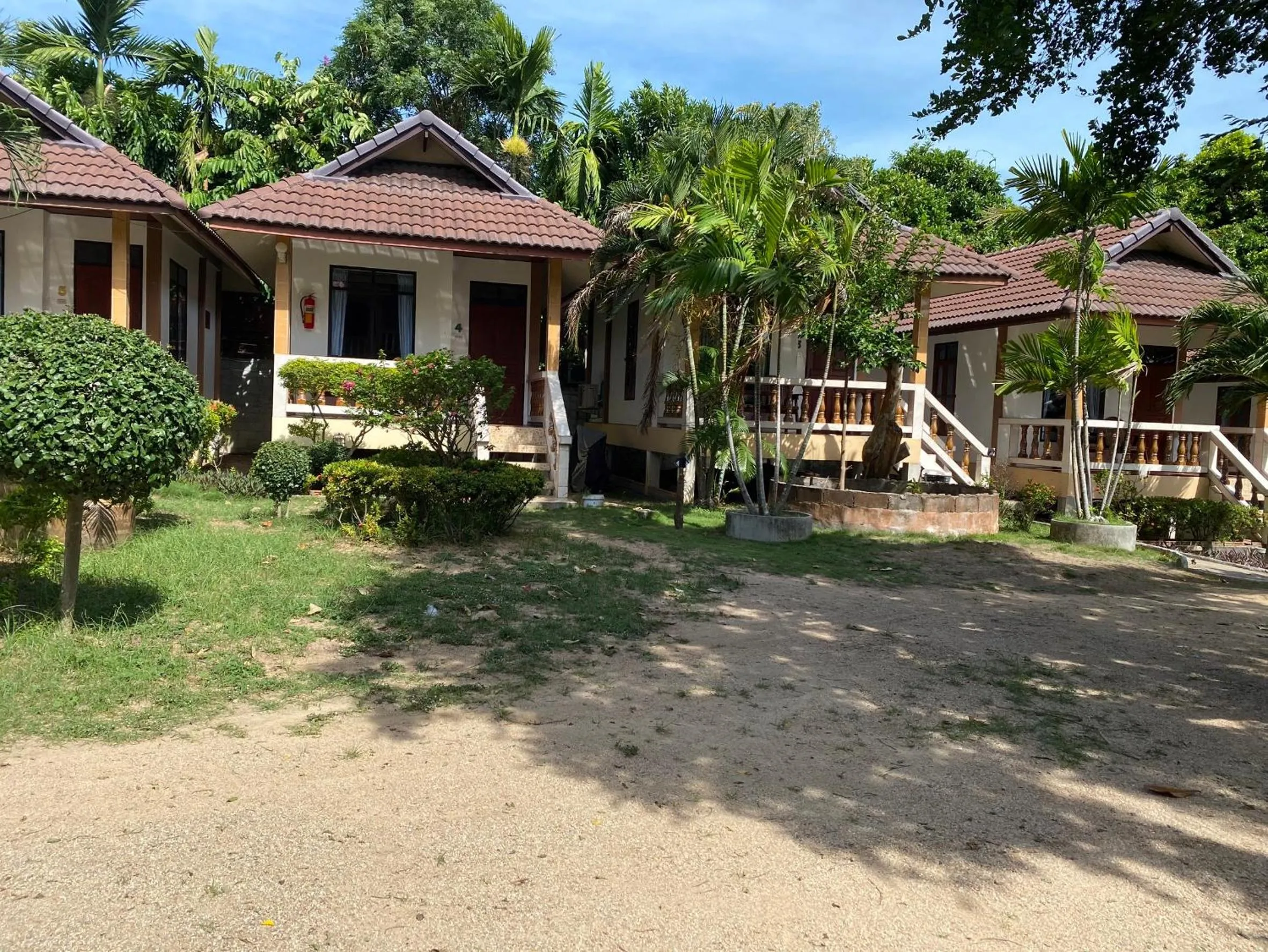 Rainbow Bungalow Haadrin Koh Phangan