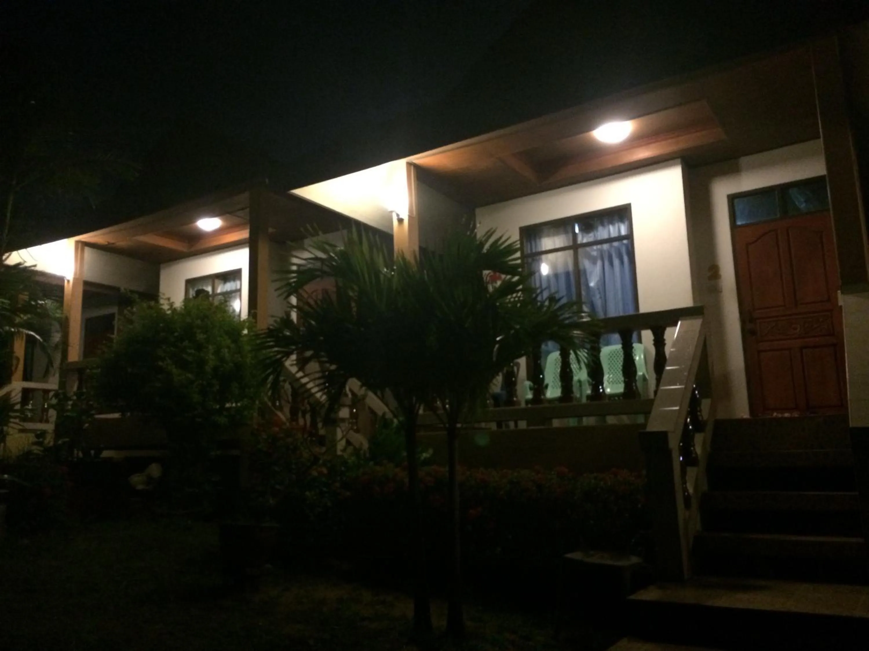 Facade/entrance in Rainbow Bungalow Haadrin Koh Phangan