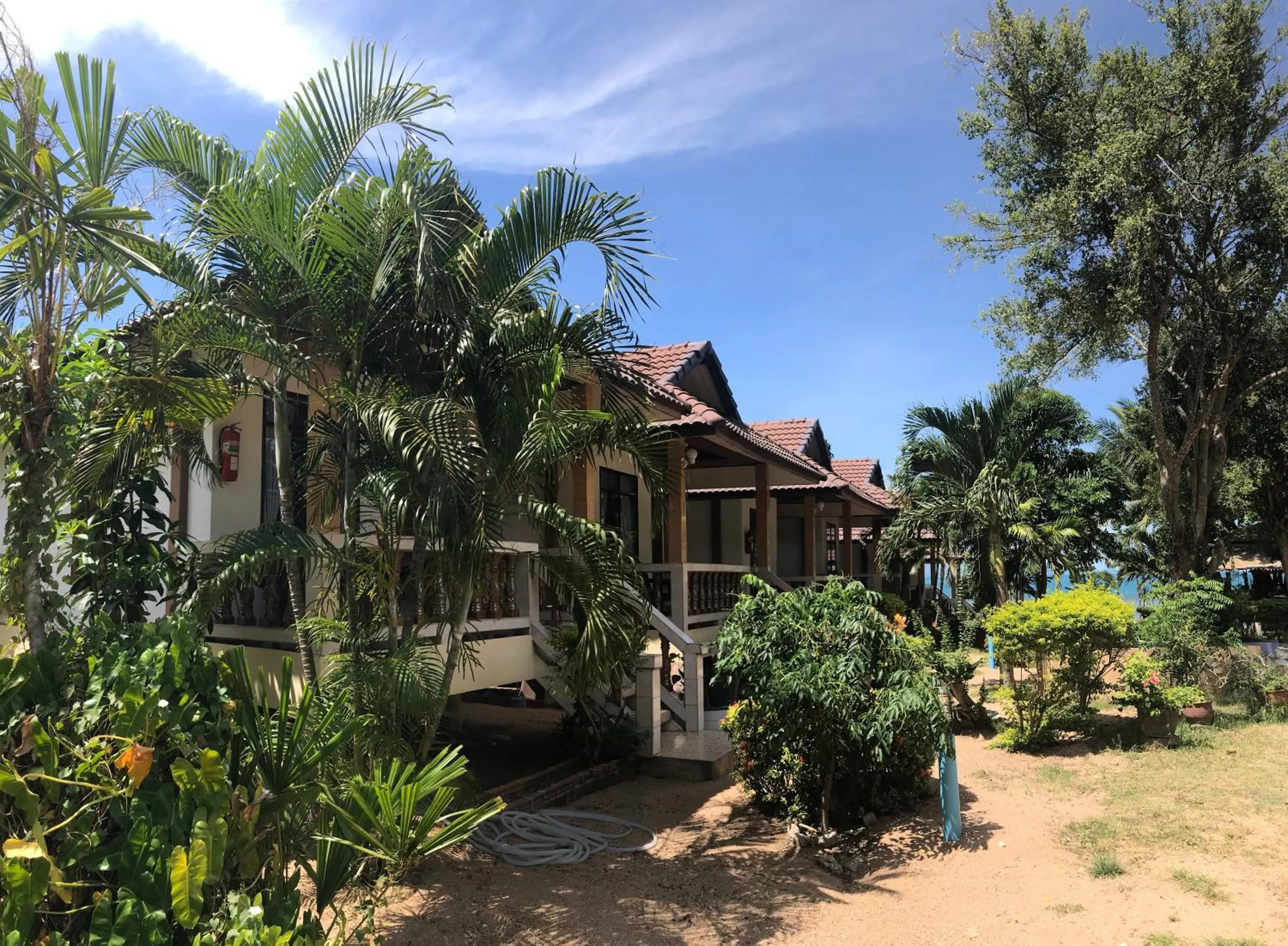 Property building in Rainbow Bungalow Haadrin Koh Phangan