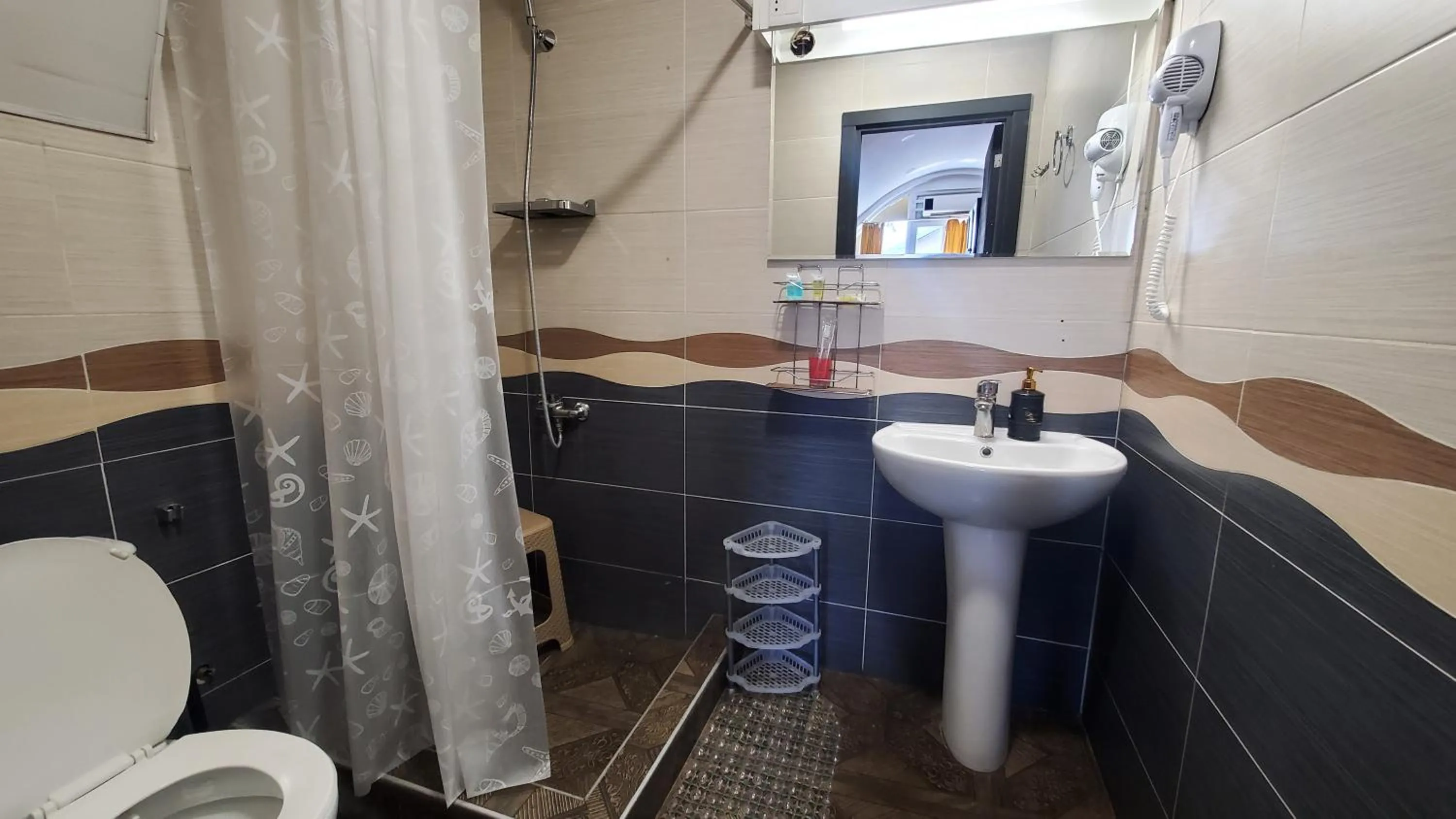 Shower in Hotel Antalia