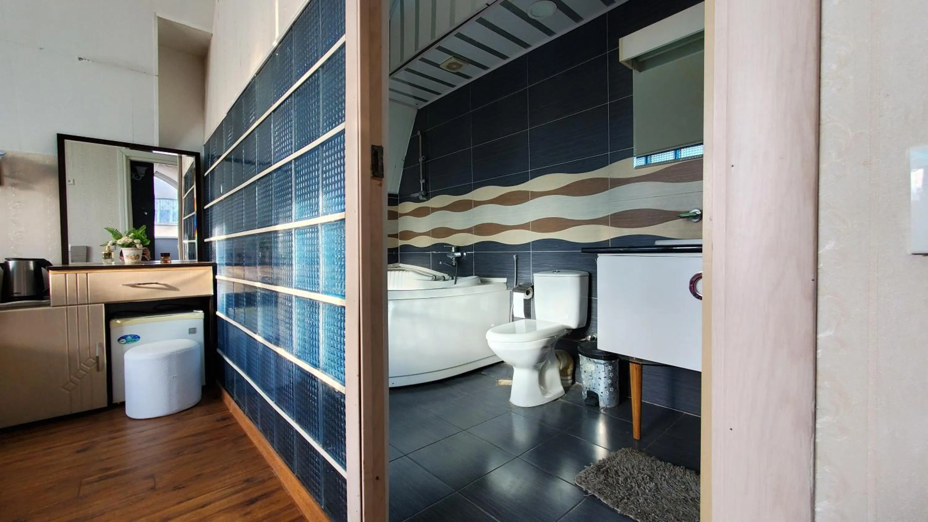 Toilet in Hotel Antalia