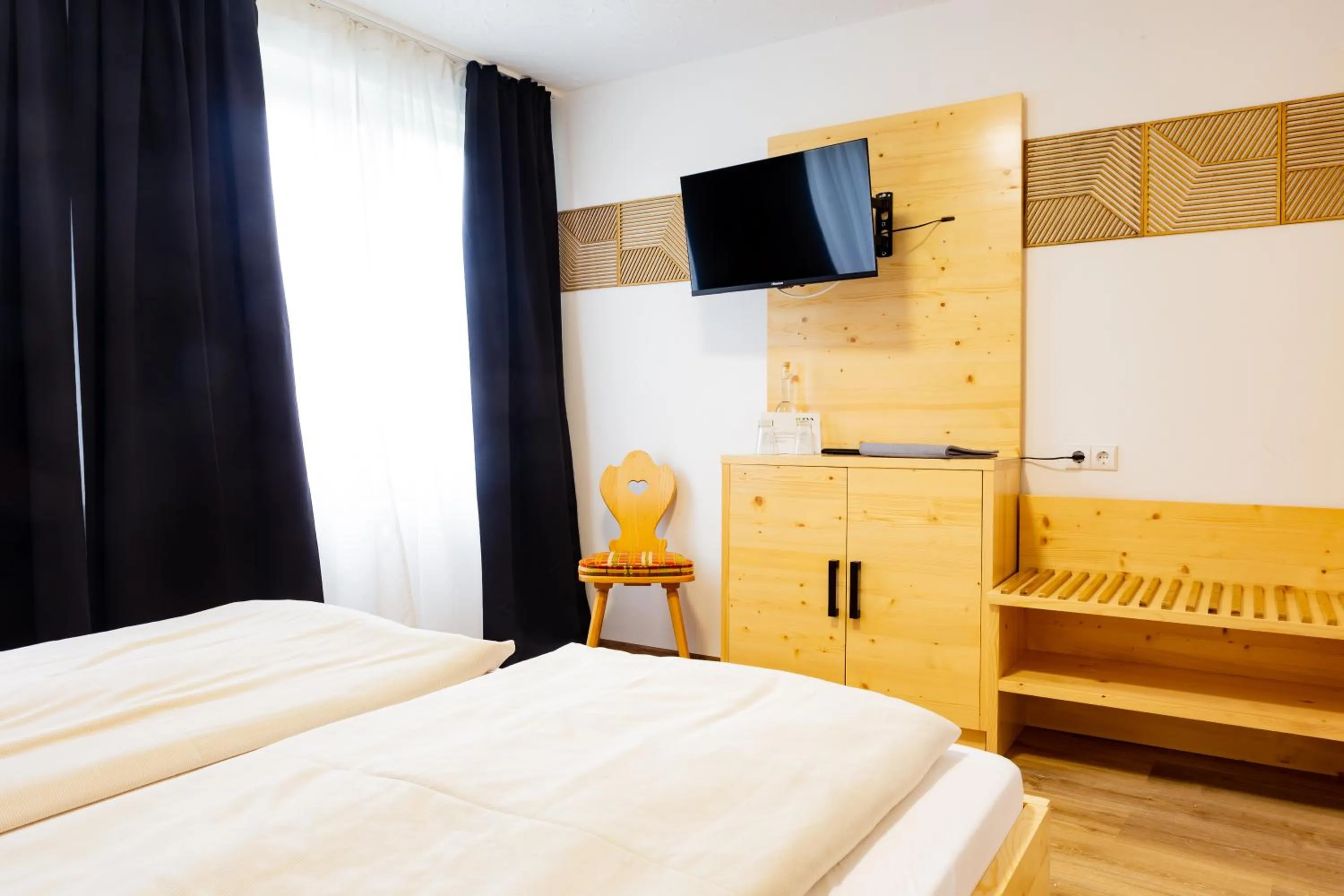 TV and multimedia, Bed in Hotel Sonnleiten