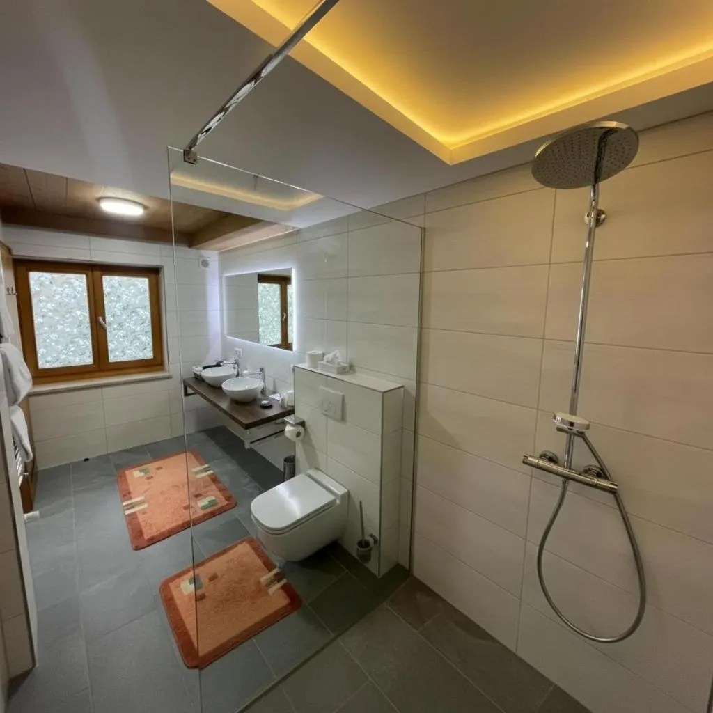 Shower in Hotel Sonnleiten