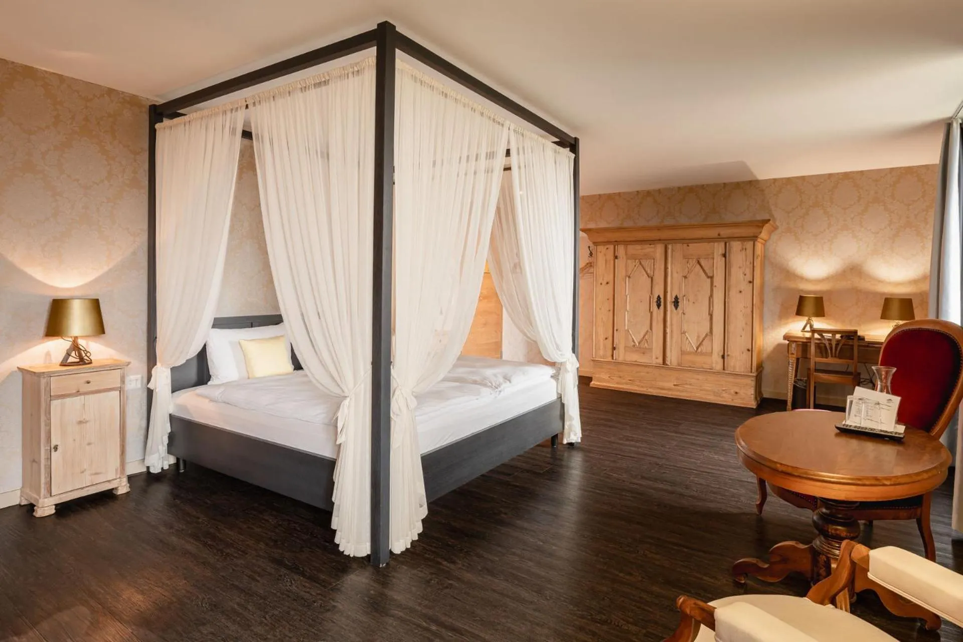 Bed in Hotel Greuterhof Islikon