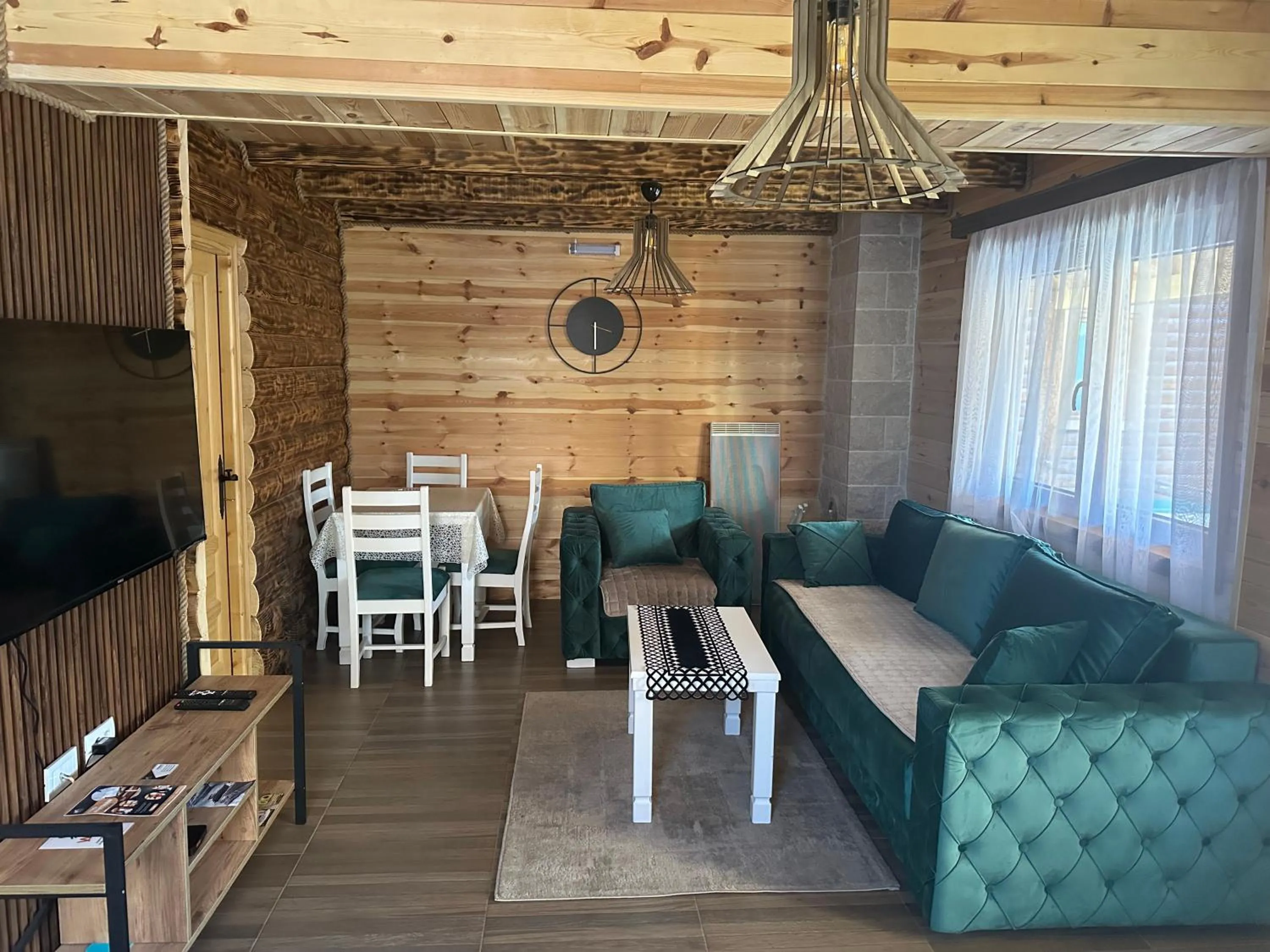 Three-Bedroom Home in Zagrad Homes in Zabljak