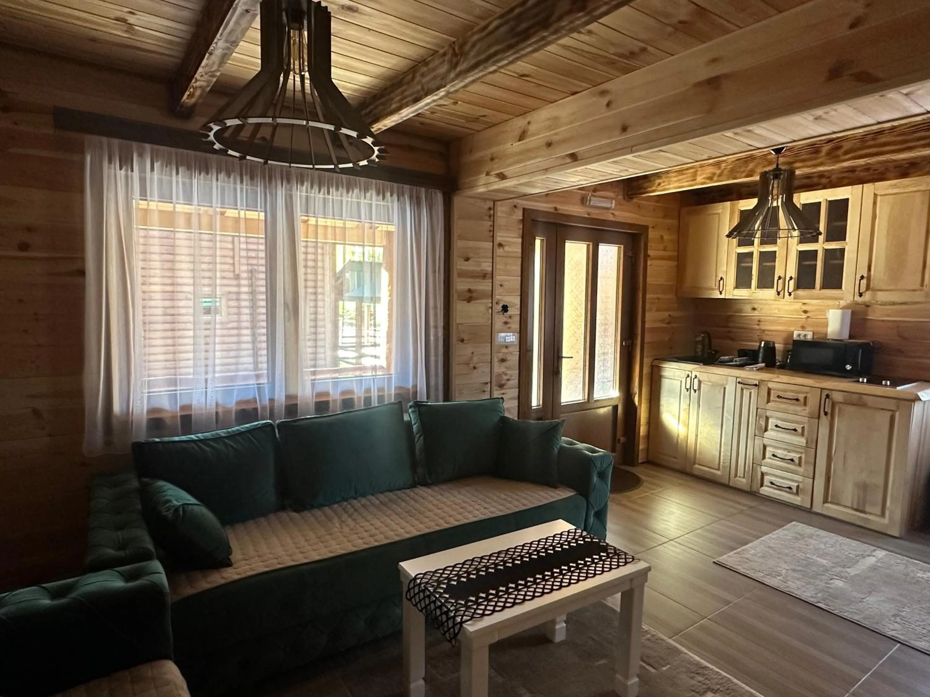 Three-Bedroom Home in Zagrad Homes in Zabljak