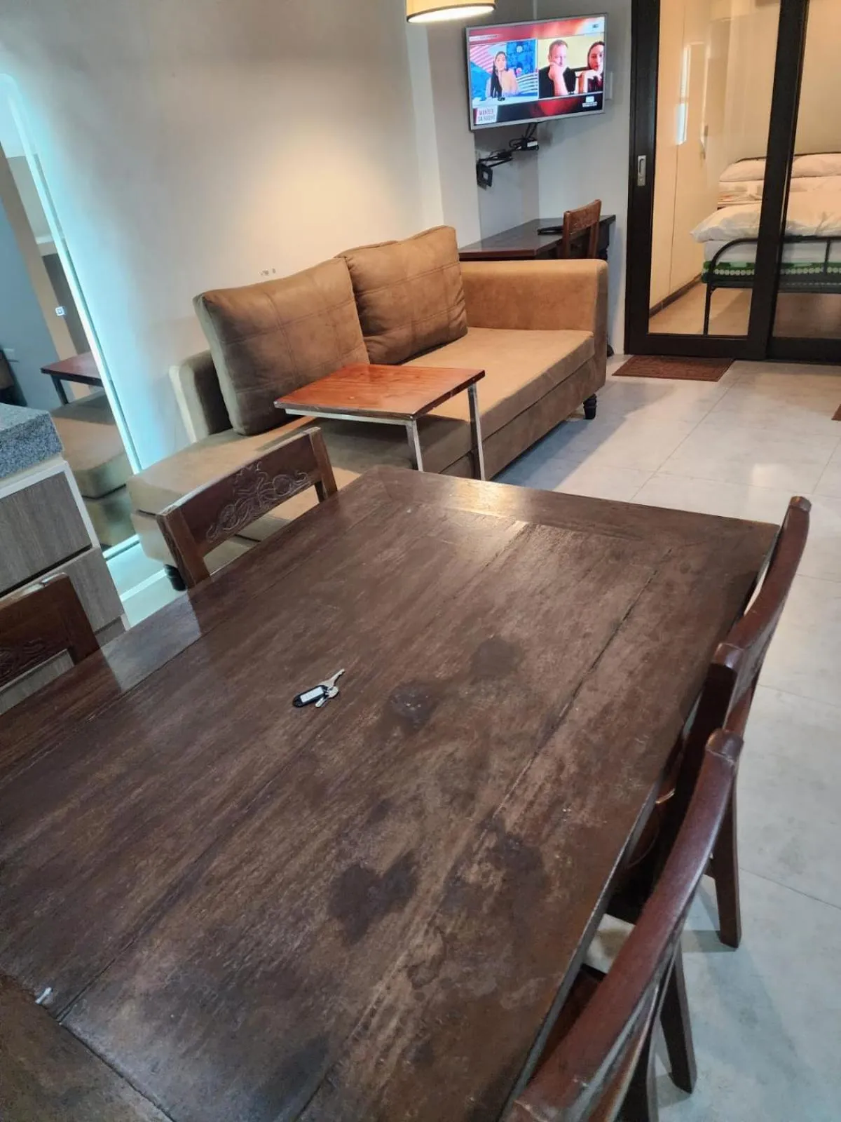 2F Vivere Condo - Govantes Properties