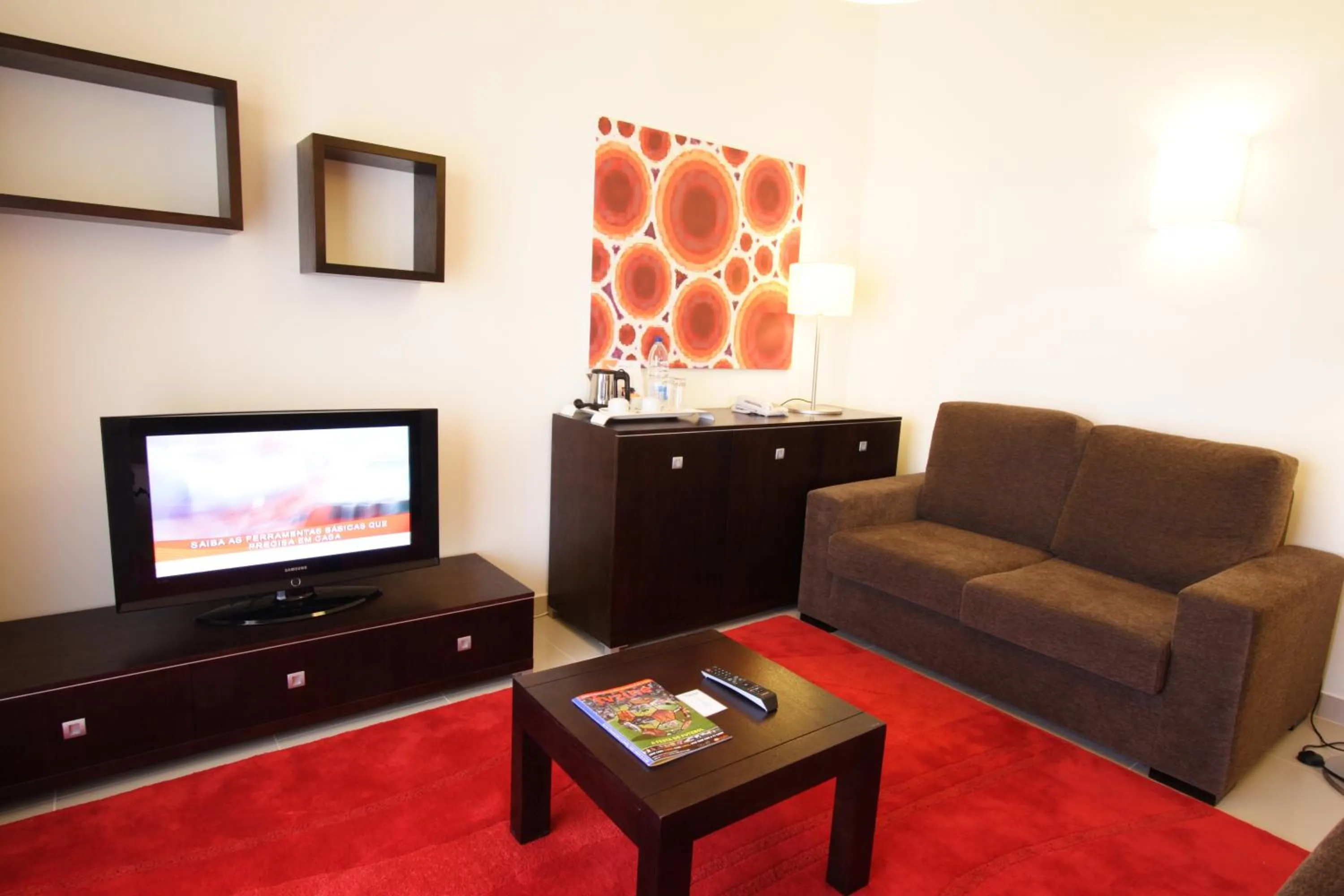 TV and multimedia in Montebelo Indy Maputo Congress Hotel