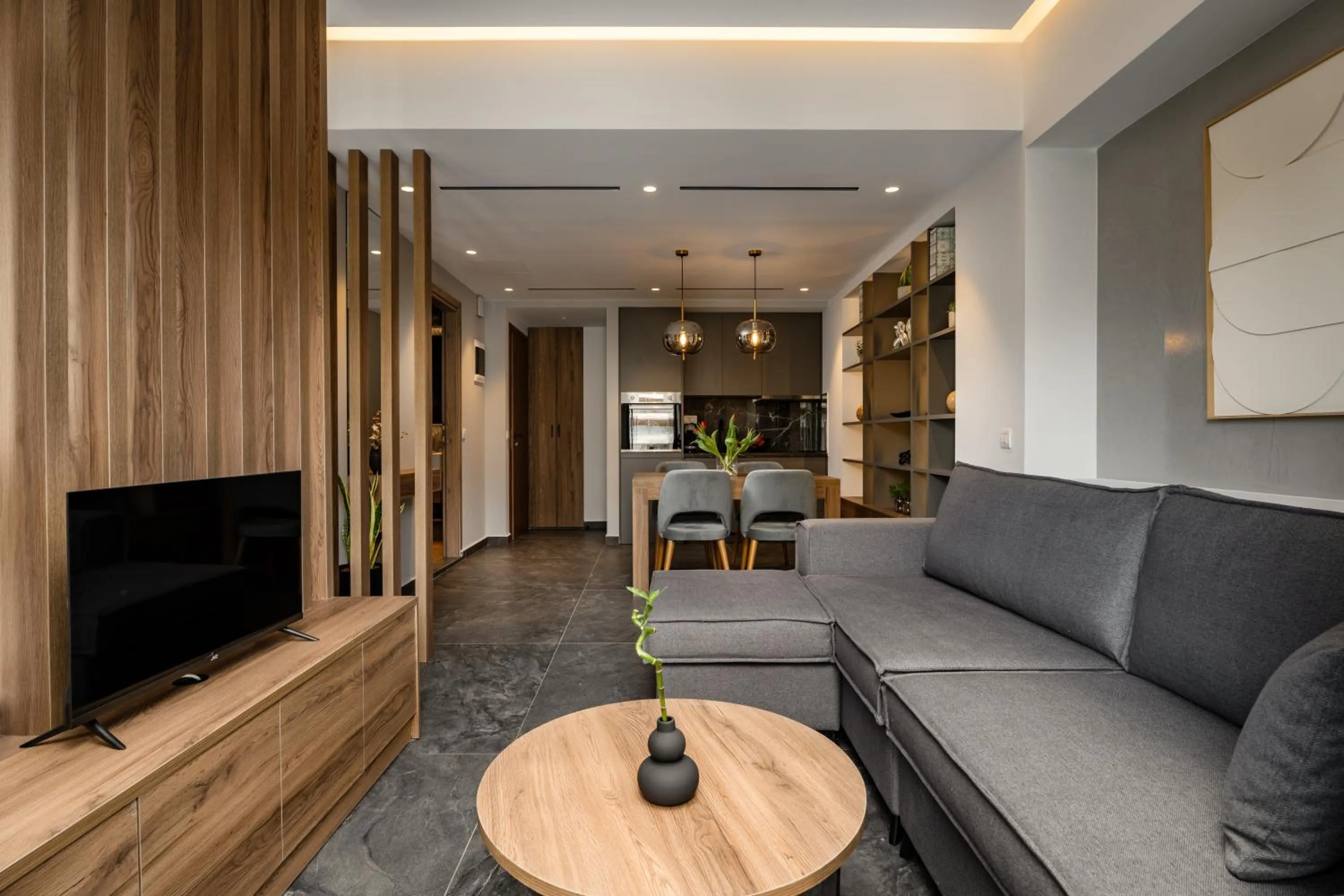 Communal lounge/ TV room in Omikron Luxury Residences by Semavί