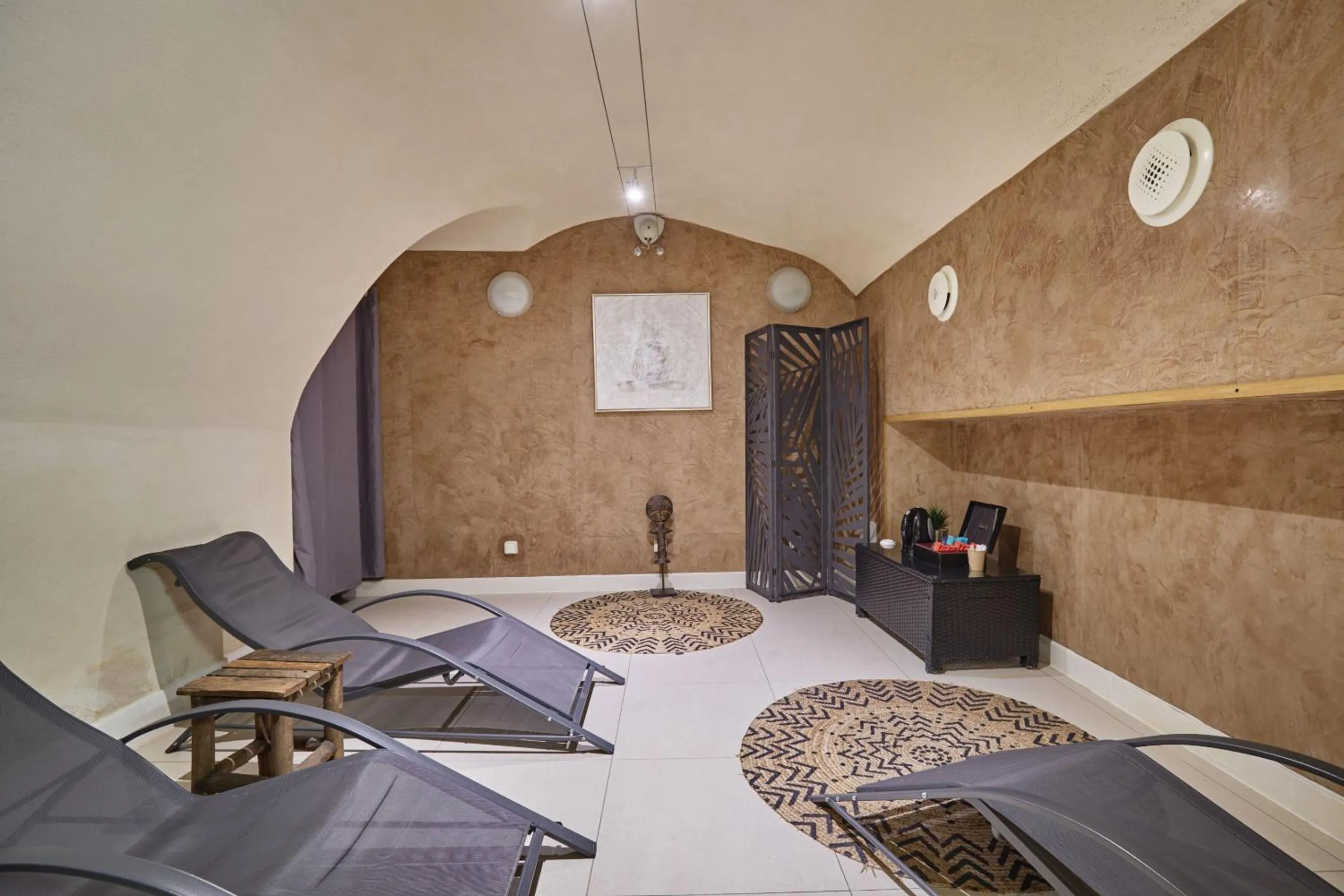 Spa and wellness centre/facilities in Appart'hôtel Odalys City - Dijon Centre Les Cordeliers