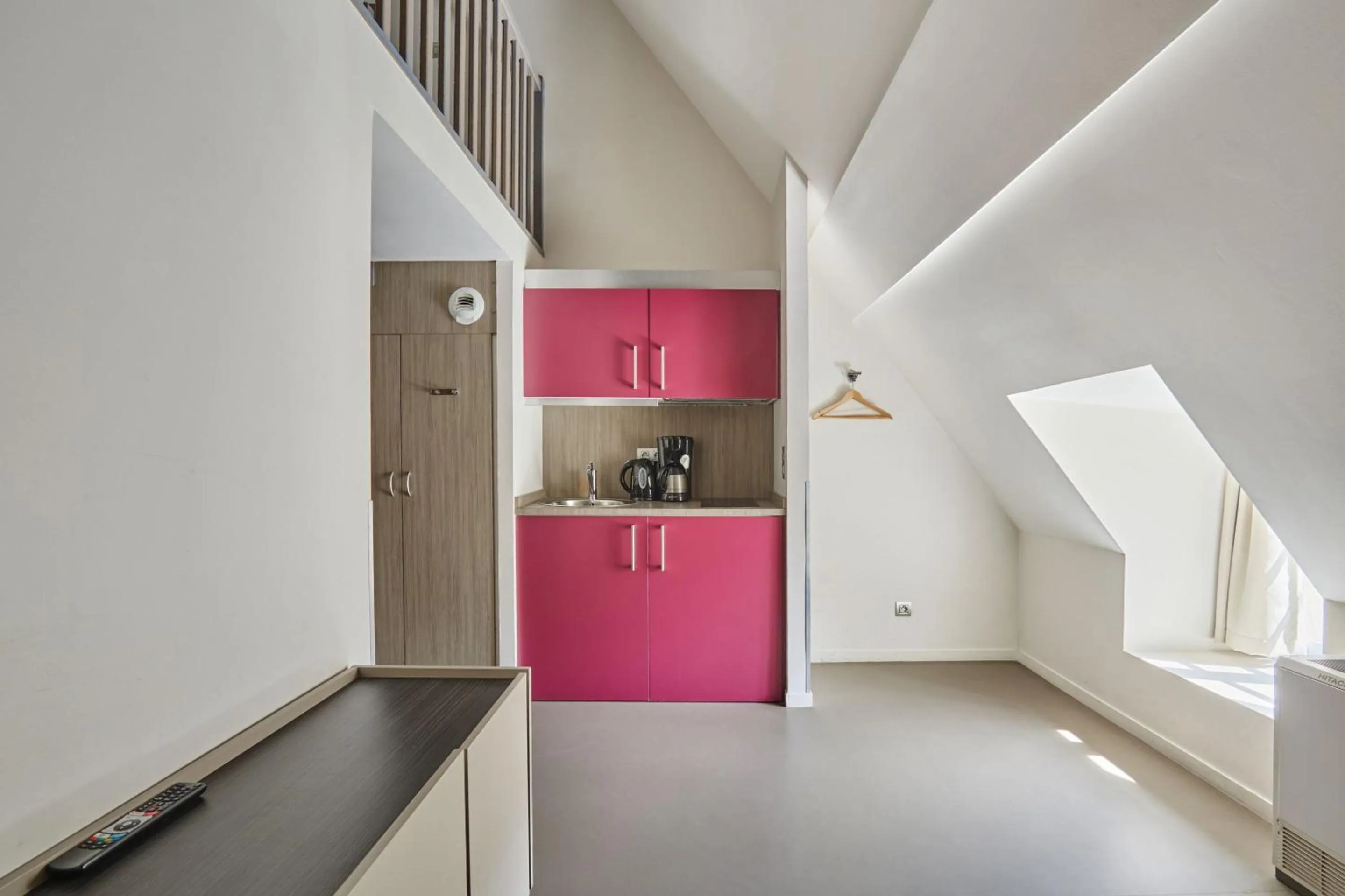 Kitchen or kitchenette in Appart'hôtel Odalys City - Dijon Centre Les Cordeliers