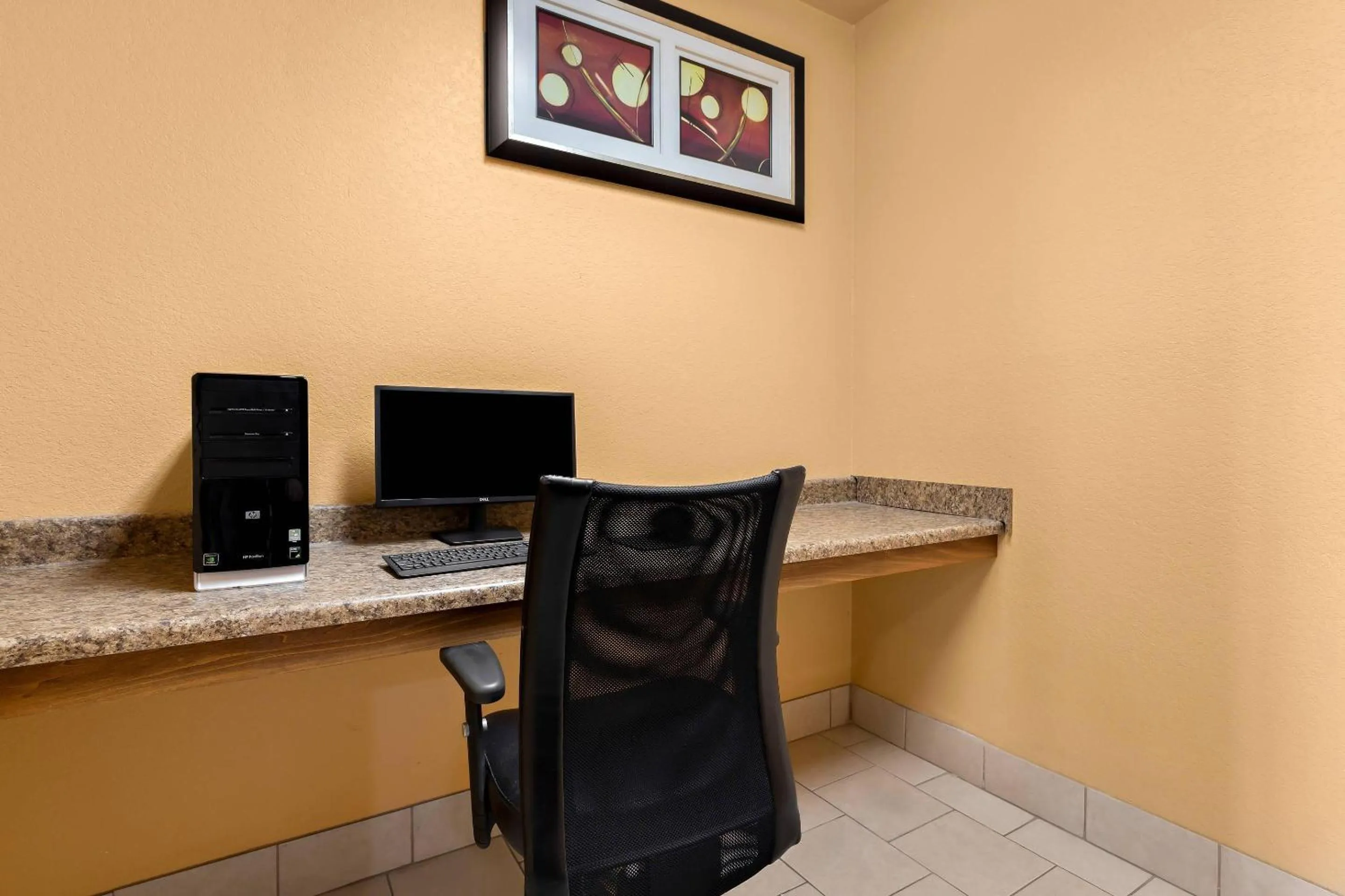 Business facilities in Quality Inn & Suites McAlester on Hwy 69