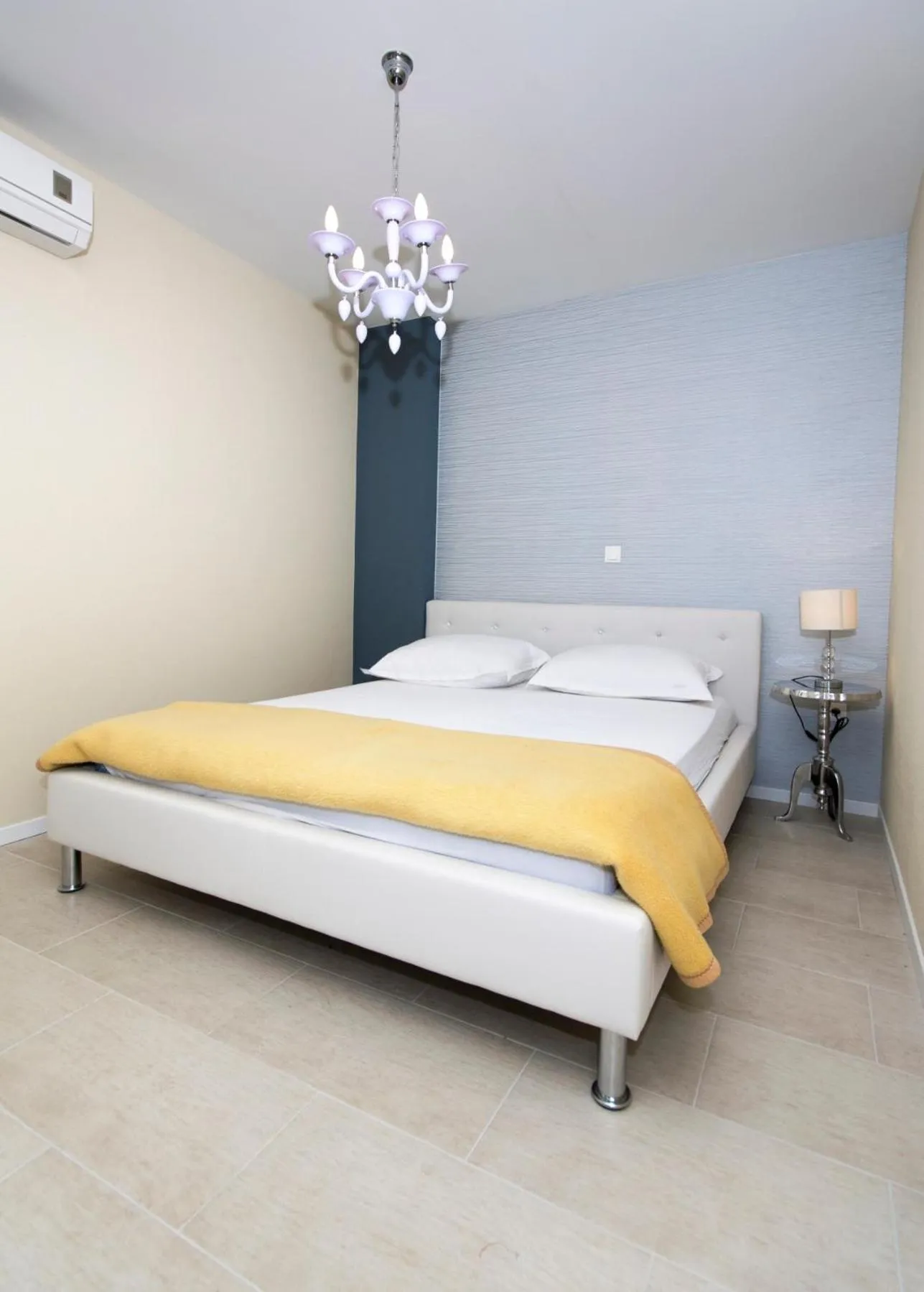 Bed in Villa Bougenvilia Tomas