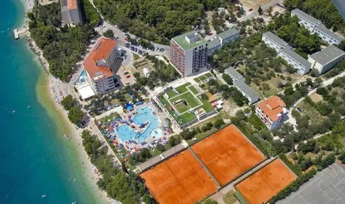 Day in Villa Bougenvilia Tomas