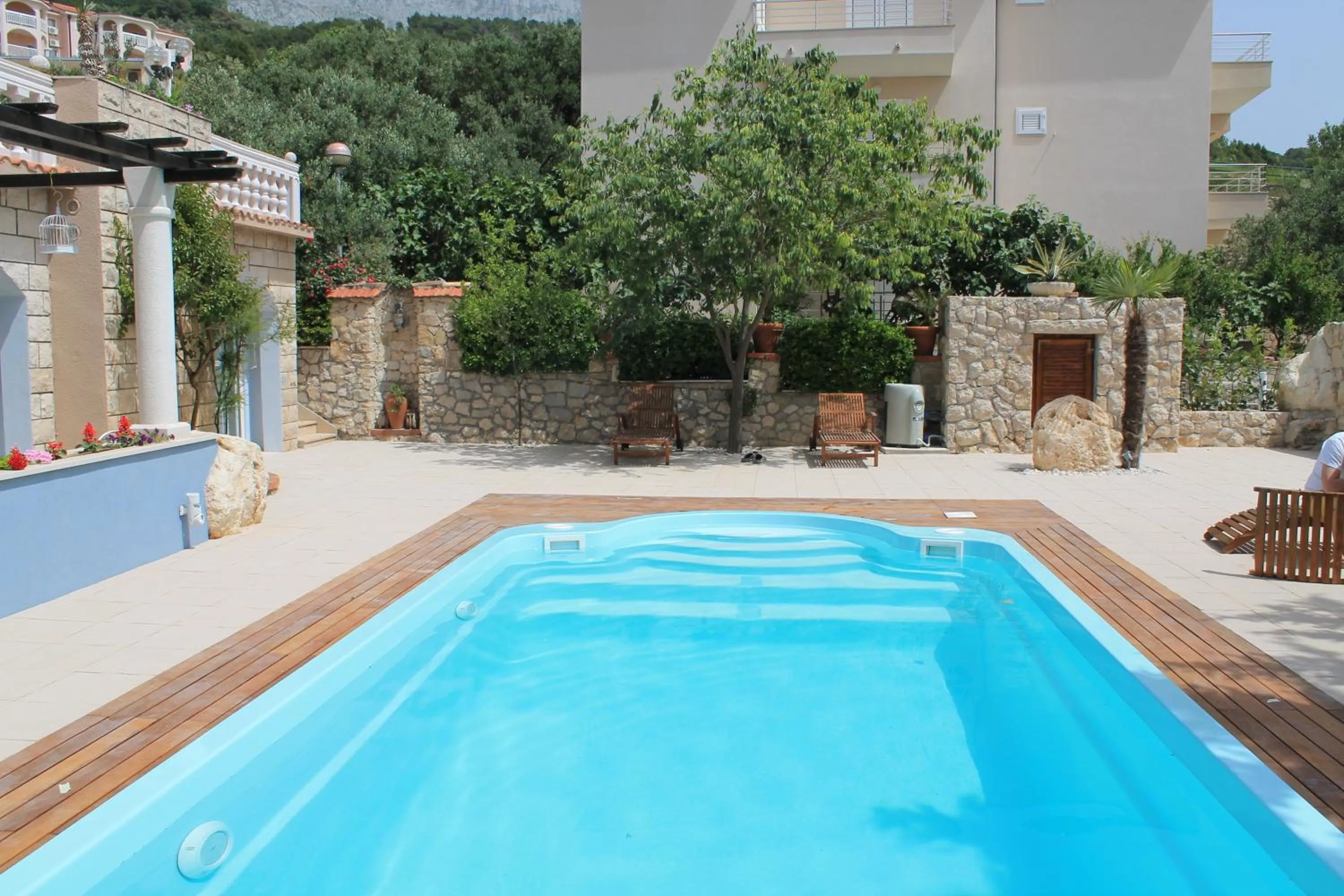 Day in Villa Bougenvilia Tomas