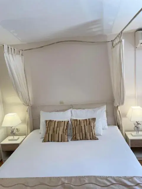 Studio with Garden View in Villa Bougenvilia Tomas Studio with Garden View in Villa Bougenvilia Tomas