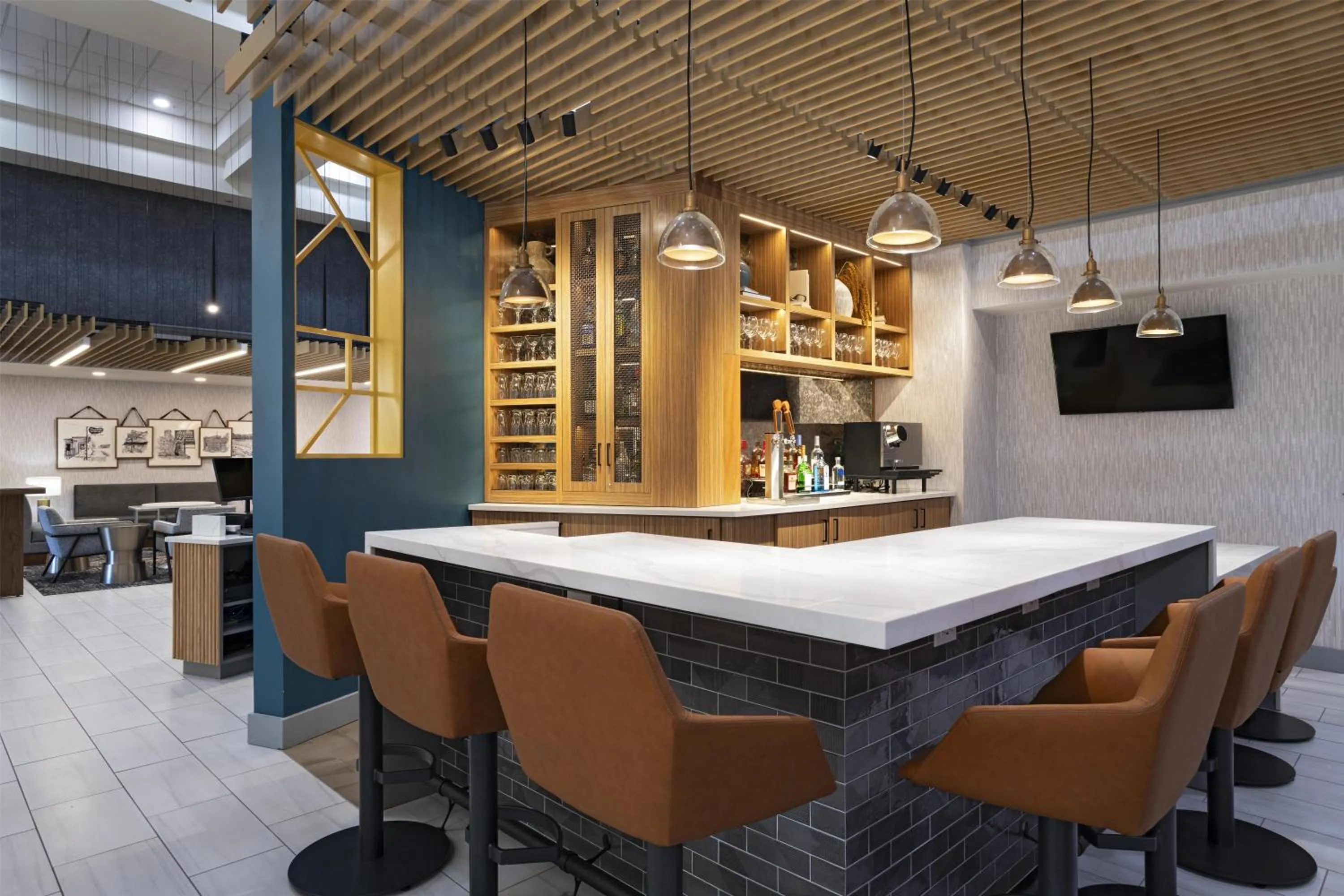 Lounge or bar in Hyatt Place Austin The Domain Area