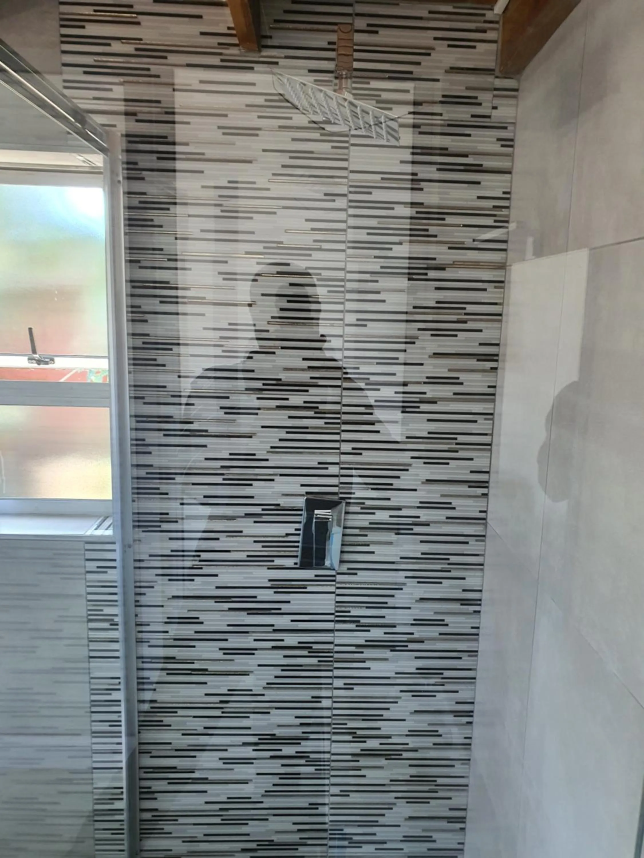 Shower in Sunnyridge Lodge