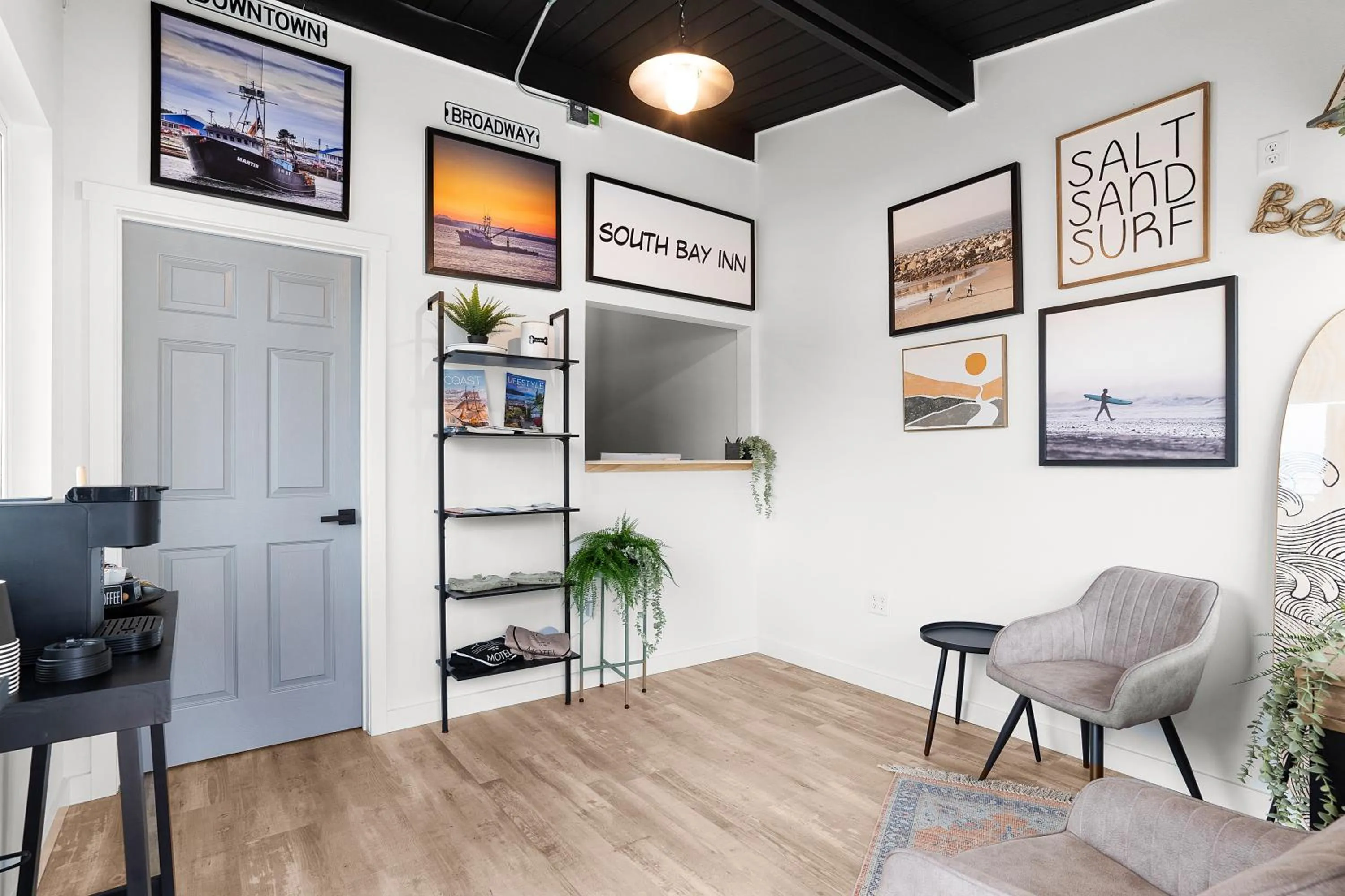 Lobby or reception in South Bay Inn