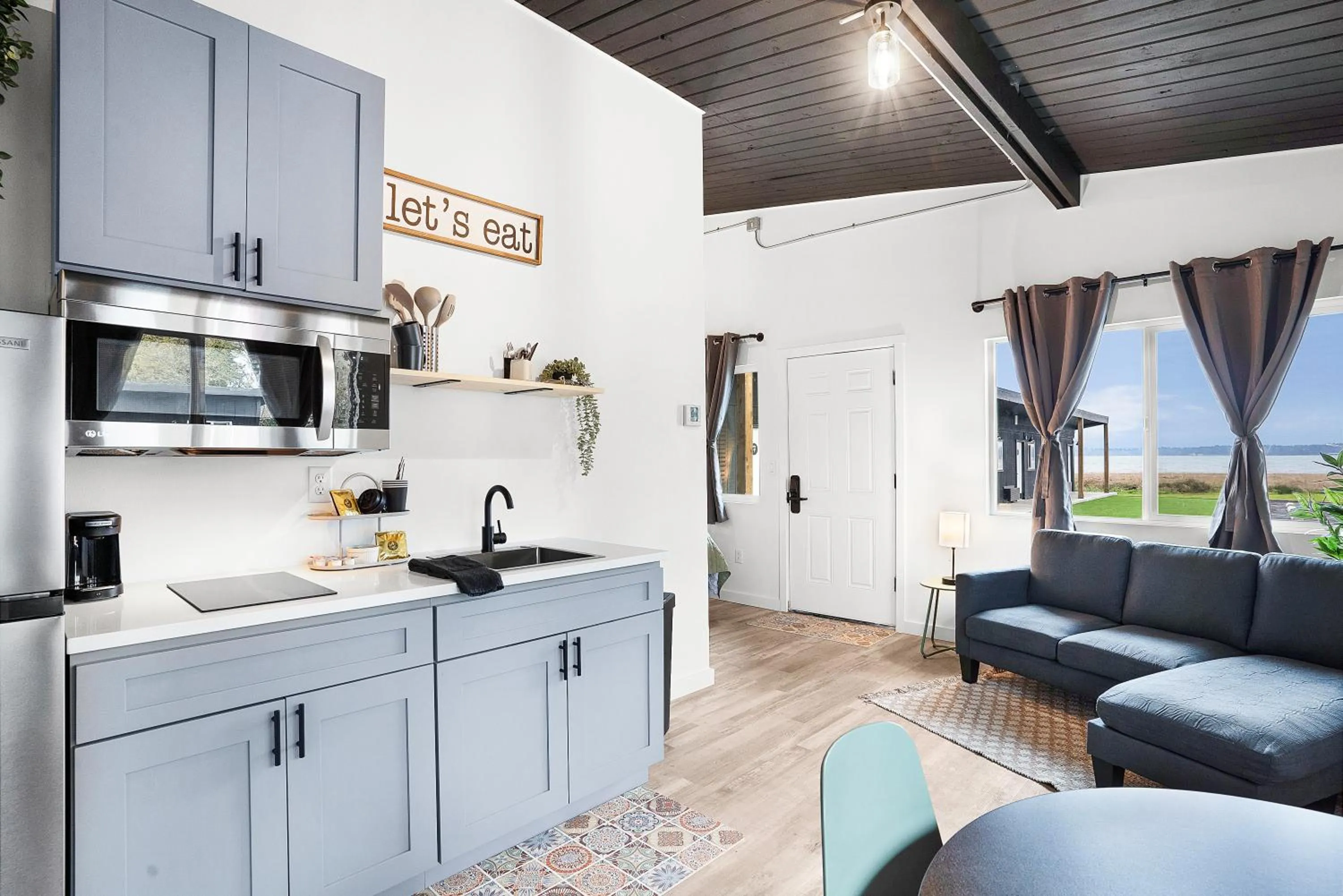 Seating area in South Bay Inn