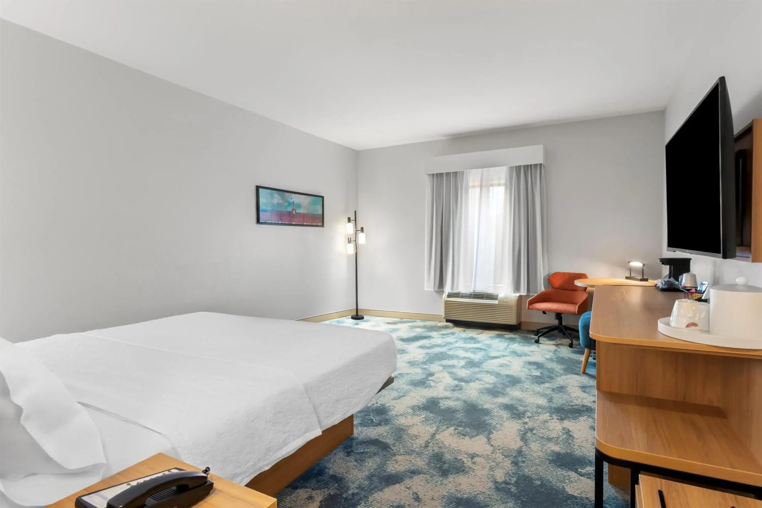 King Room - Non-Smoking in Hampton Inn & Suites Pensacola/I-10 Pine Forest Road King Room - Non-Smoking in Hampton Inn & Suites Pensacola/I-10 Pine Forest Road