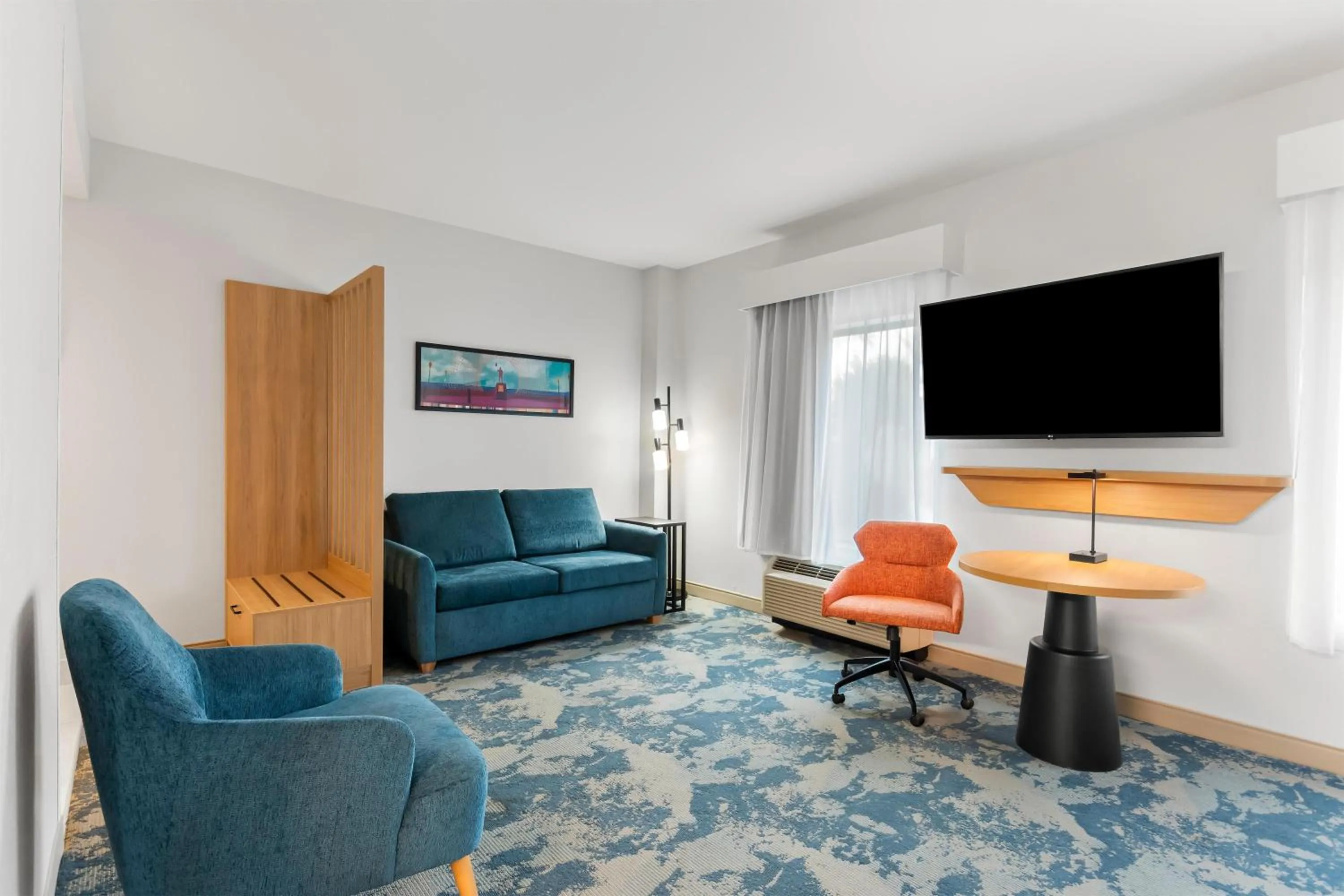 Living room in Hampton Inn & Suites Pensacola/I-10 Pine Forest Road