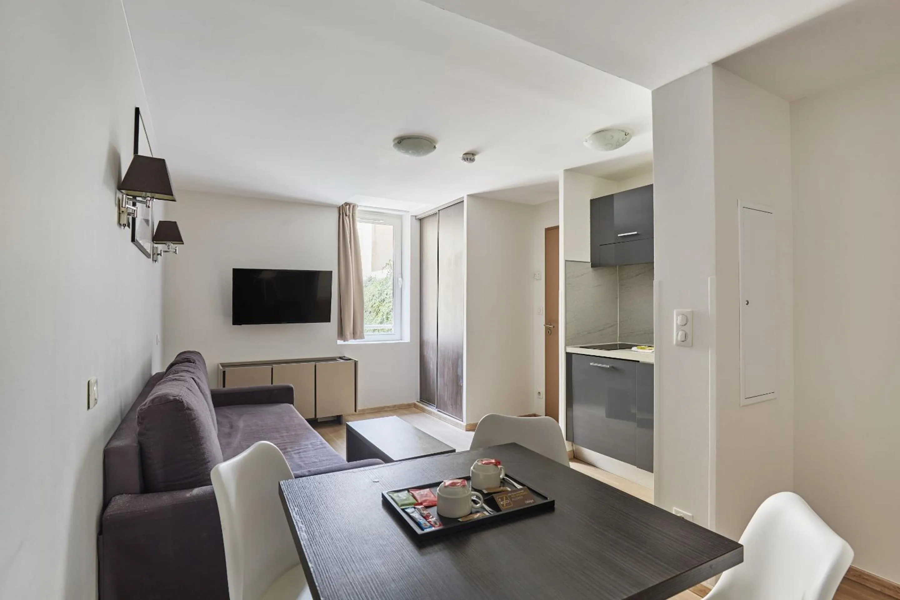 TV and multimedia in Appart Hotel Odalys City Montpellier Les Occitanes