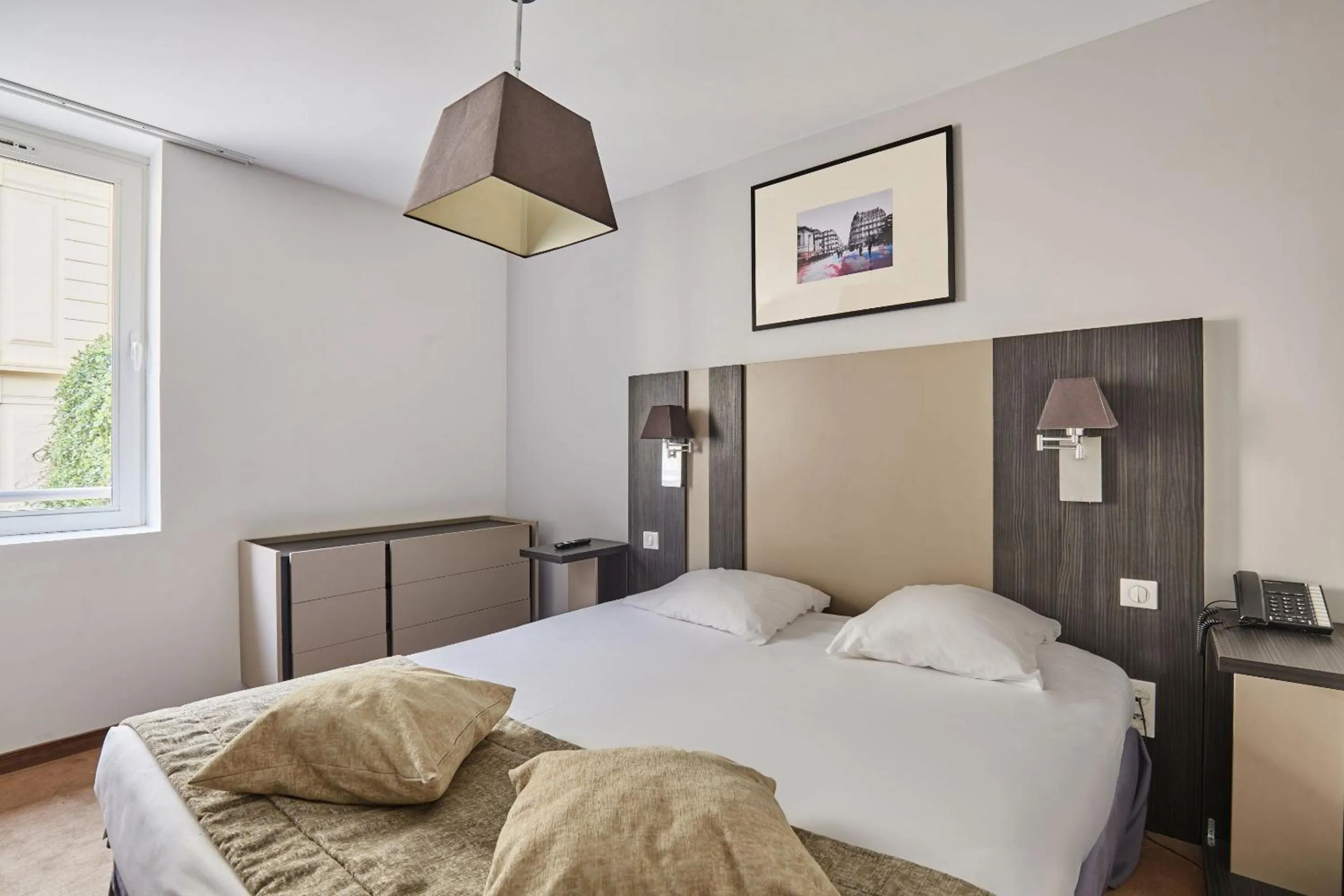 Bed in Appart Hotel Odalys City Montpellier Les Occitanes