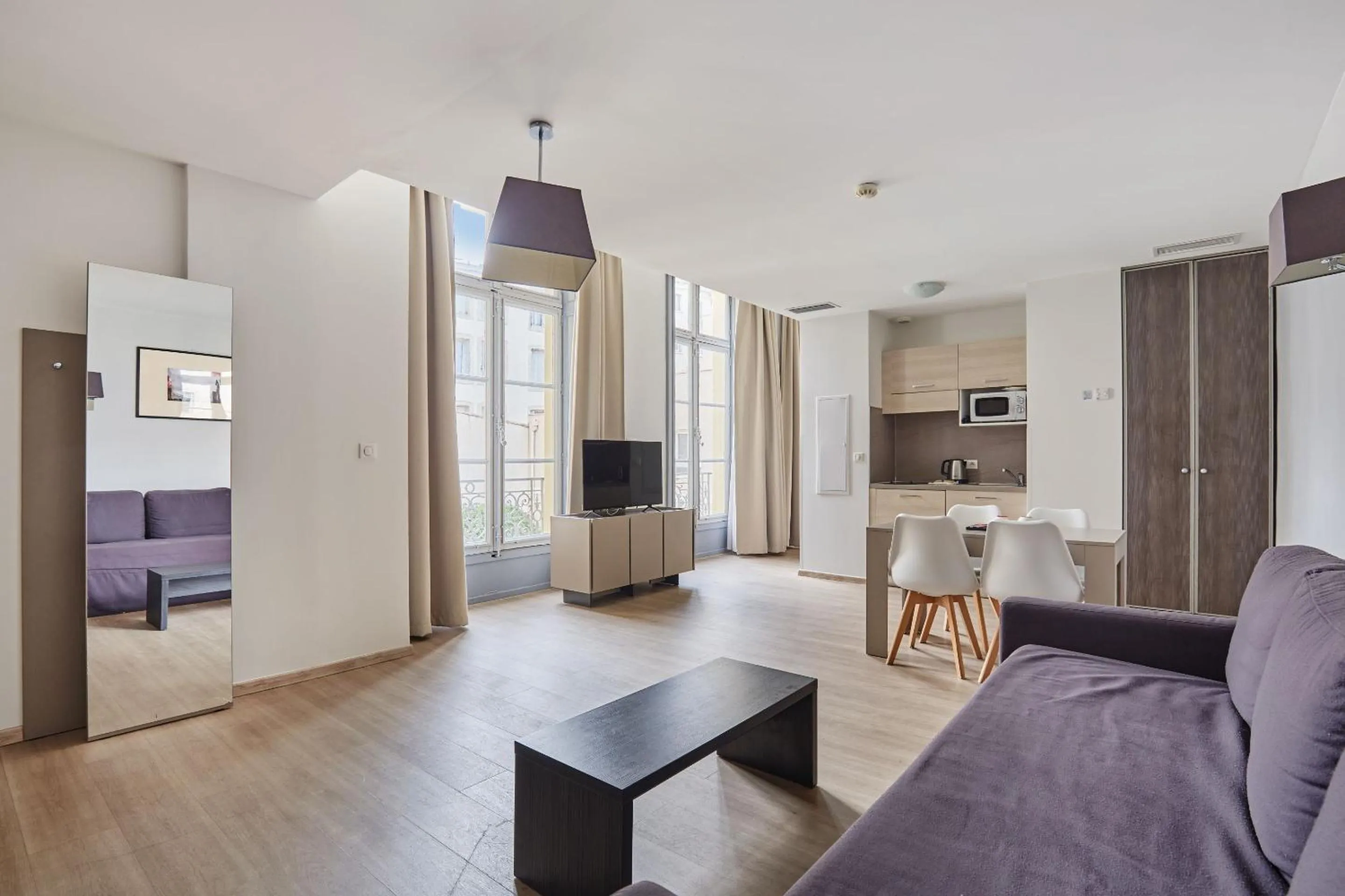 TV and multimedia in Appart Hotel Odalys City Montpellier Les Occitanes