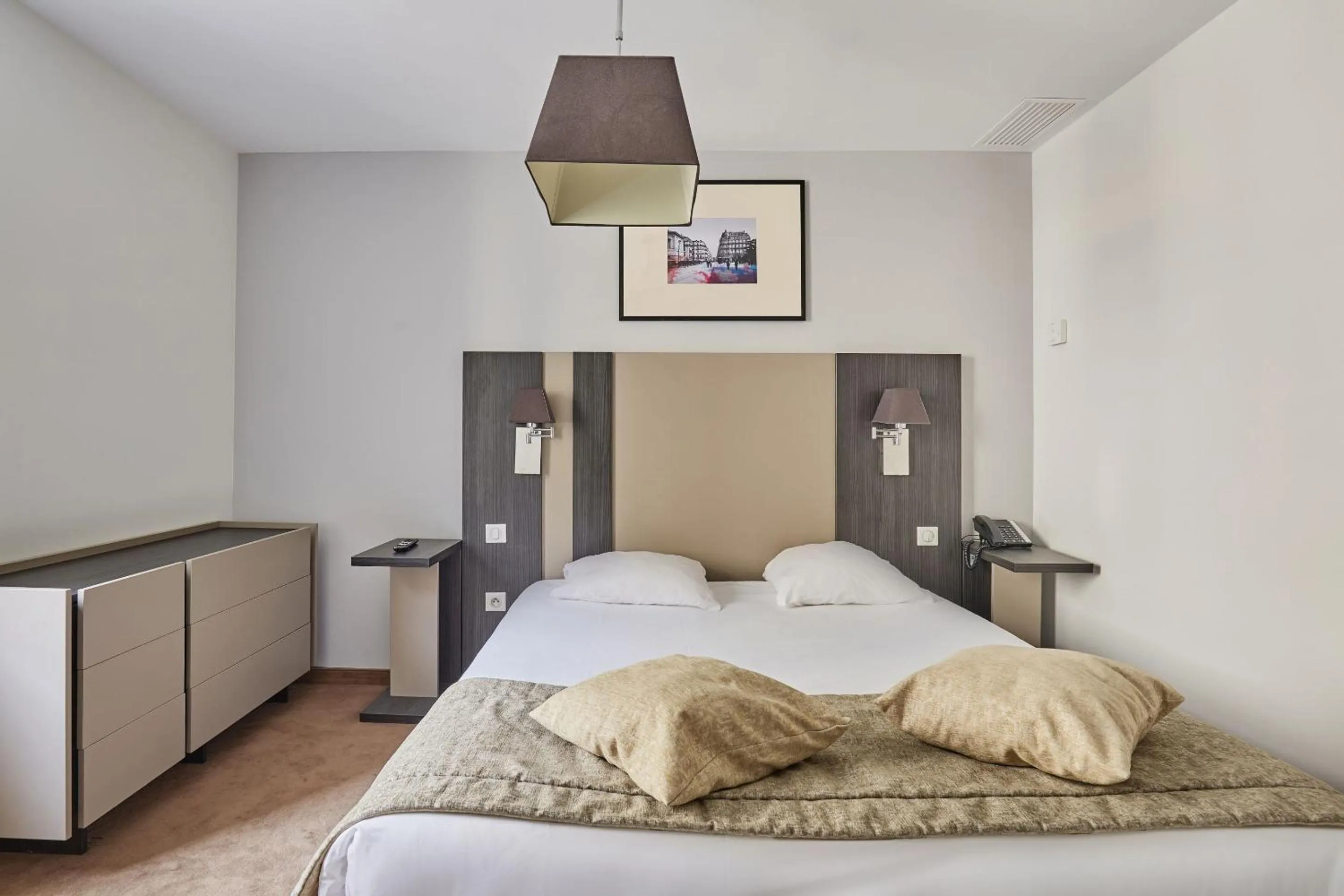 Bed in Appart Hotel Odalys City Montpellier Les Occitanes