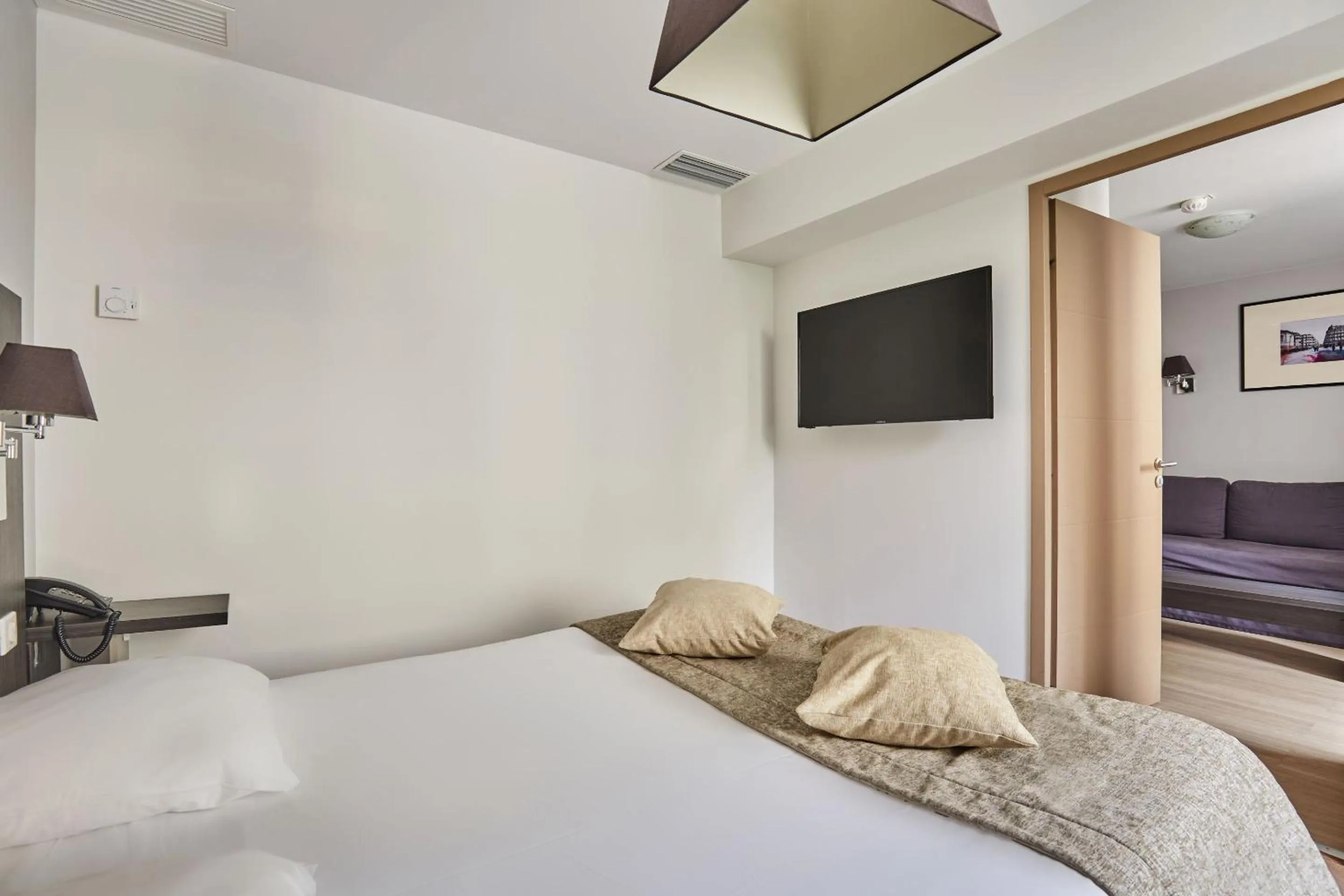 Bed in Appart Hotel Odalys City Montpellier Les Occitanes