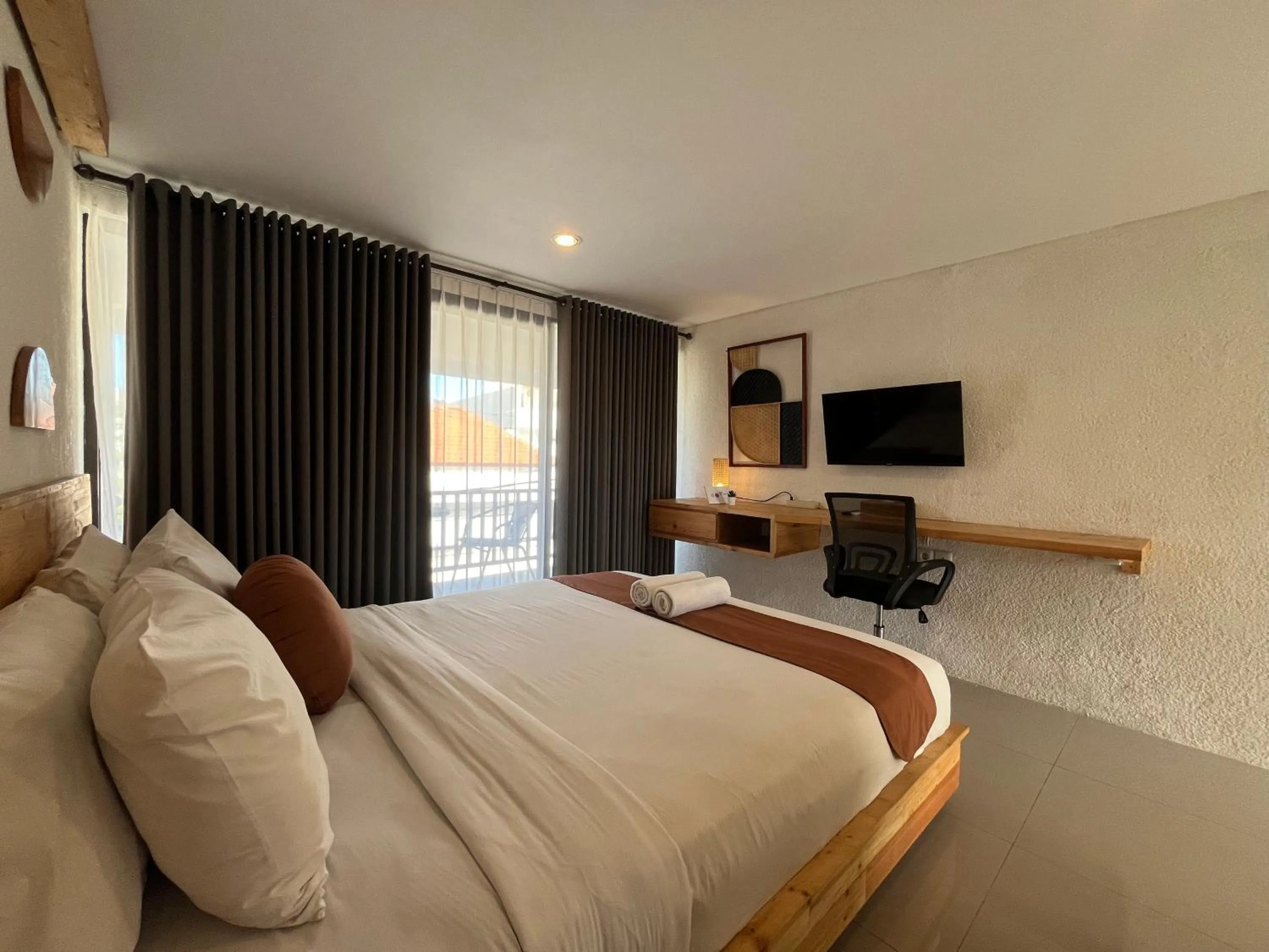 Bedroom, Bed in Cove Wong Village