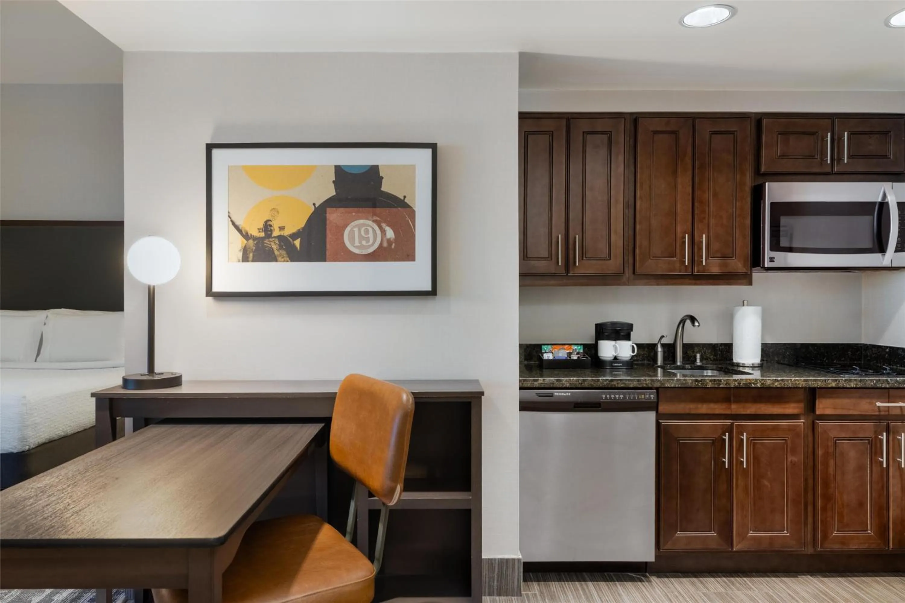 Kitchen or kitchenette in Homewood Suites by Hilton Ankeny