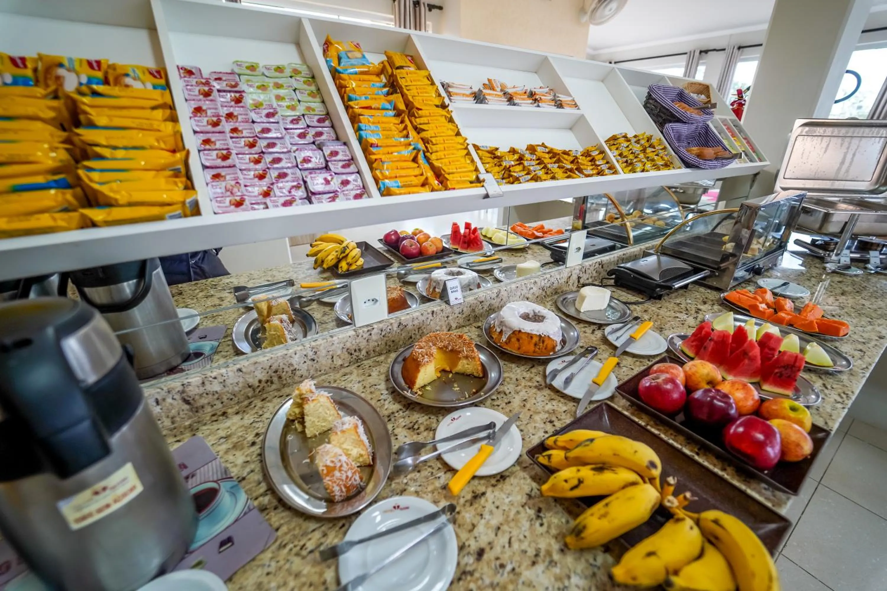 Food and drinks in Hotel Tadini